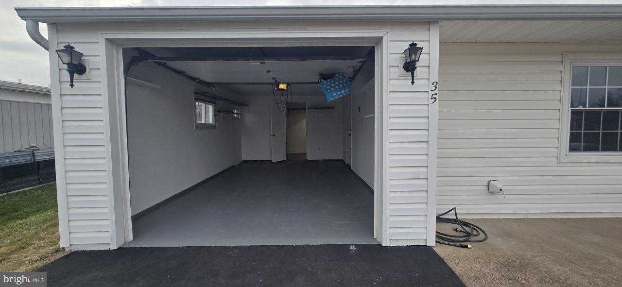 35 Beechtree Rd photo 18