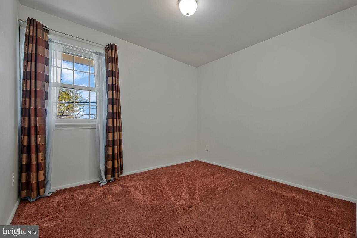 13100 Greenmount Ave photo 16