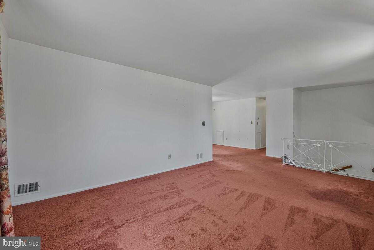 13100 Greenmount Ave photo 7