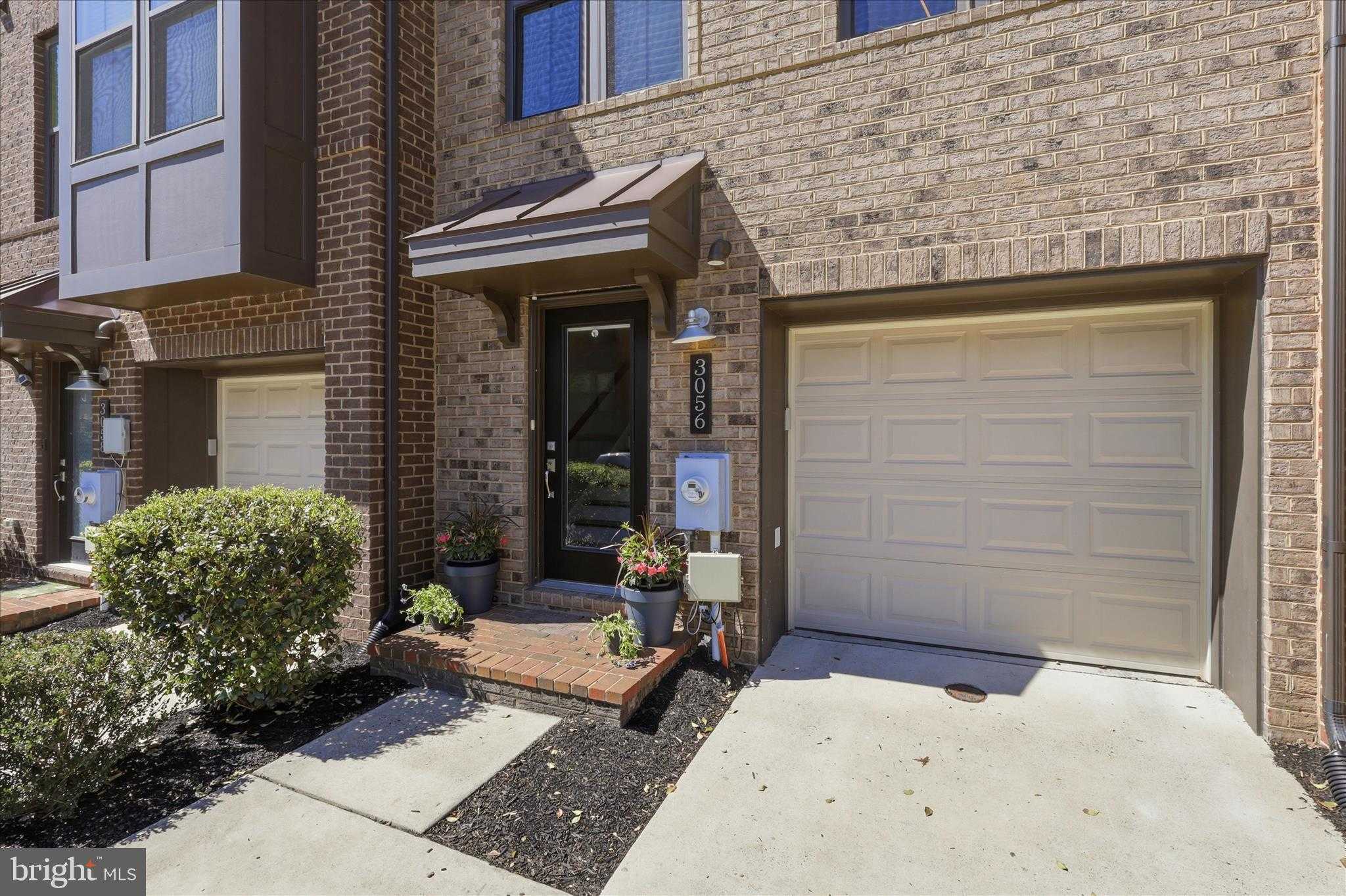 3056 Wild Blue Indigo CT photo 3