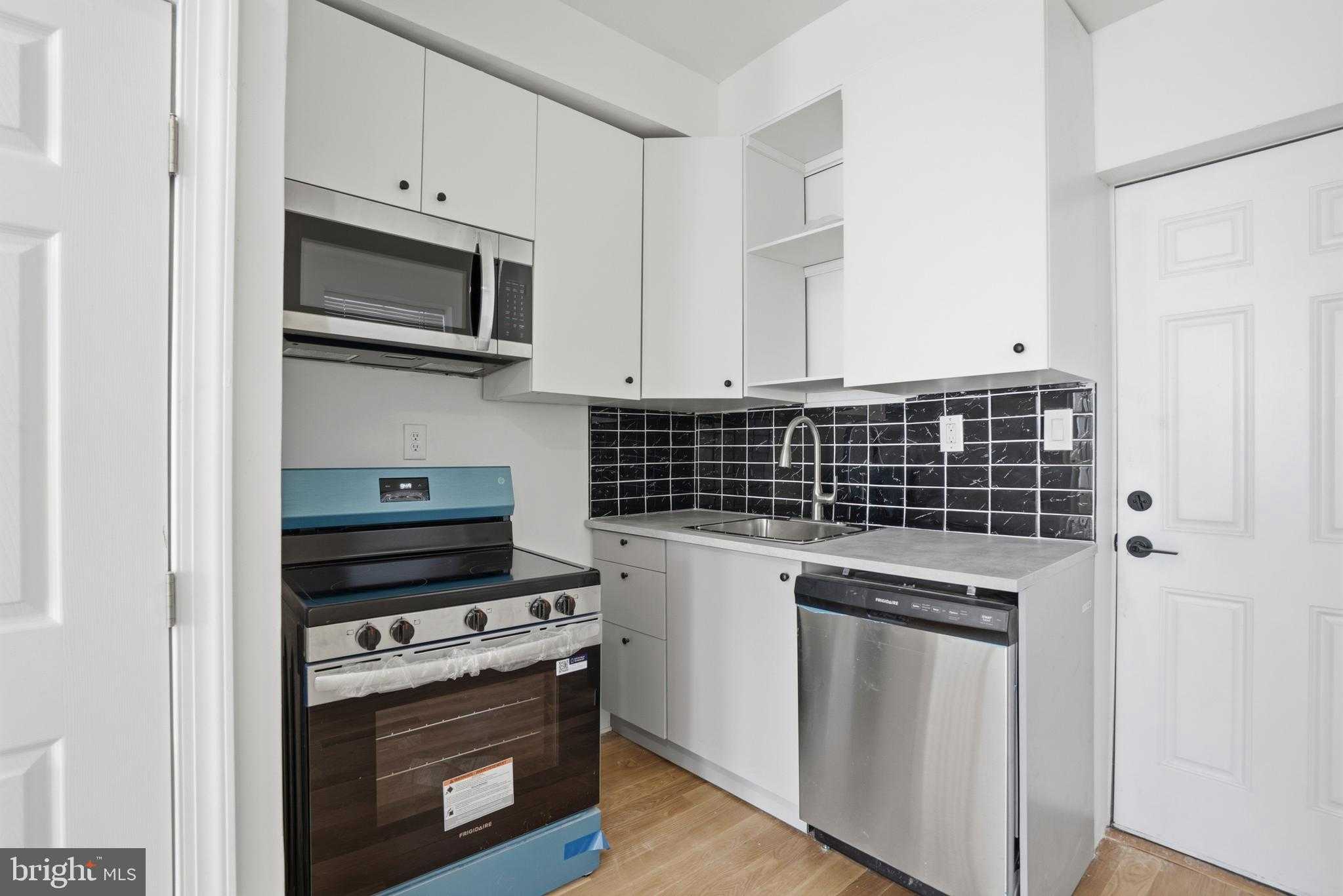 2437 Harlan St photo 6