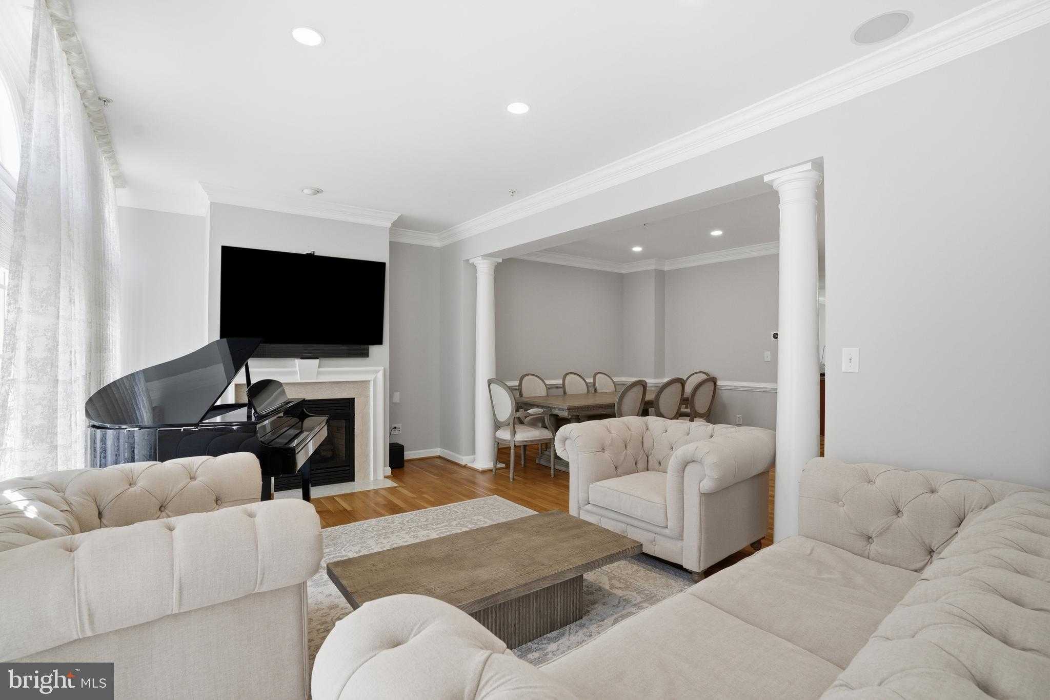 7714 Spoleto Ln photo 24