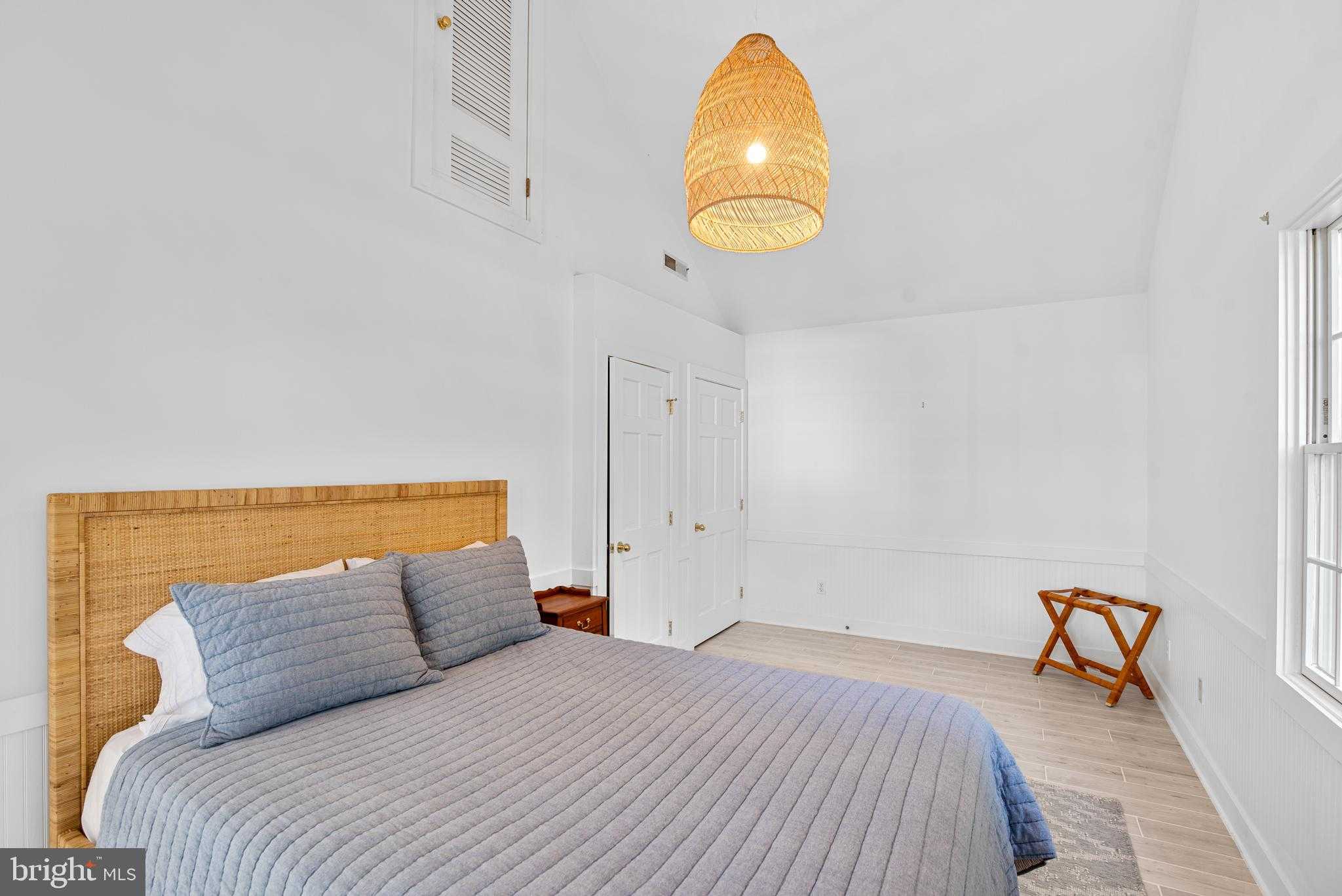 27029 Miles River Rd photo 31