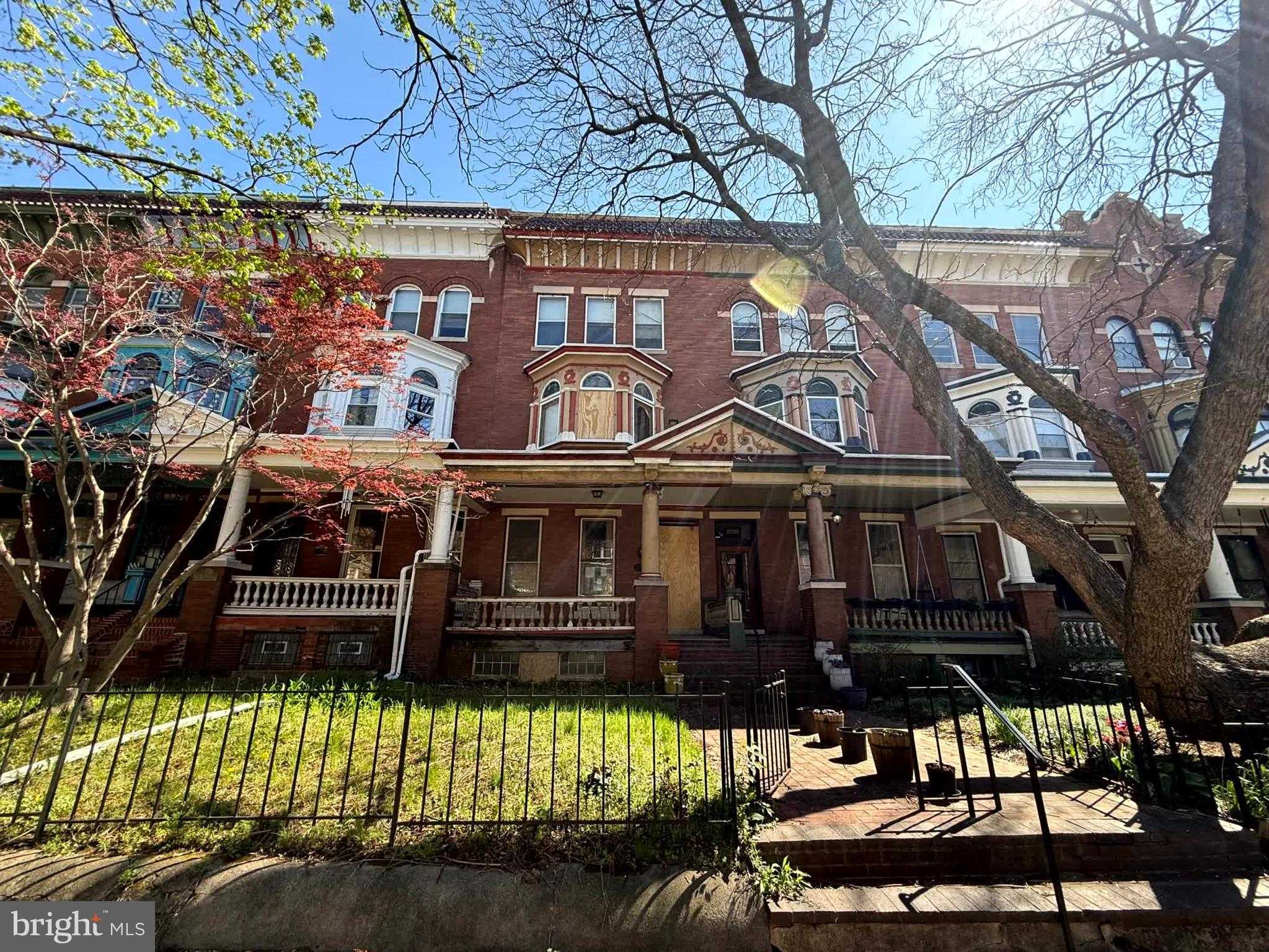 2721 N Calvert St photo 2