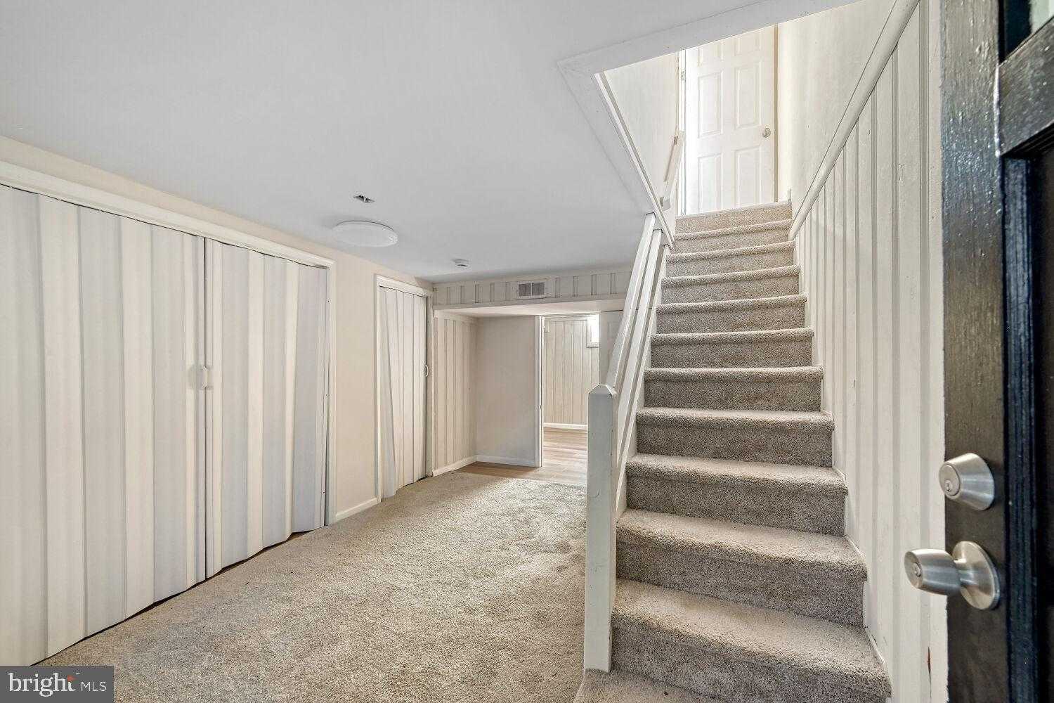 8002 Lansdale Rd photo 19