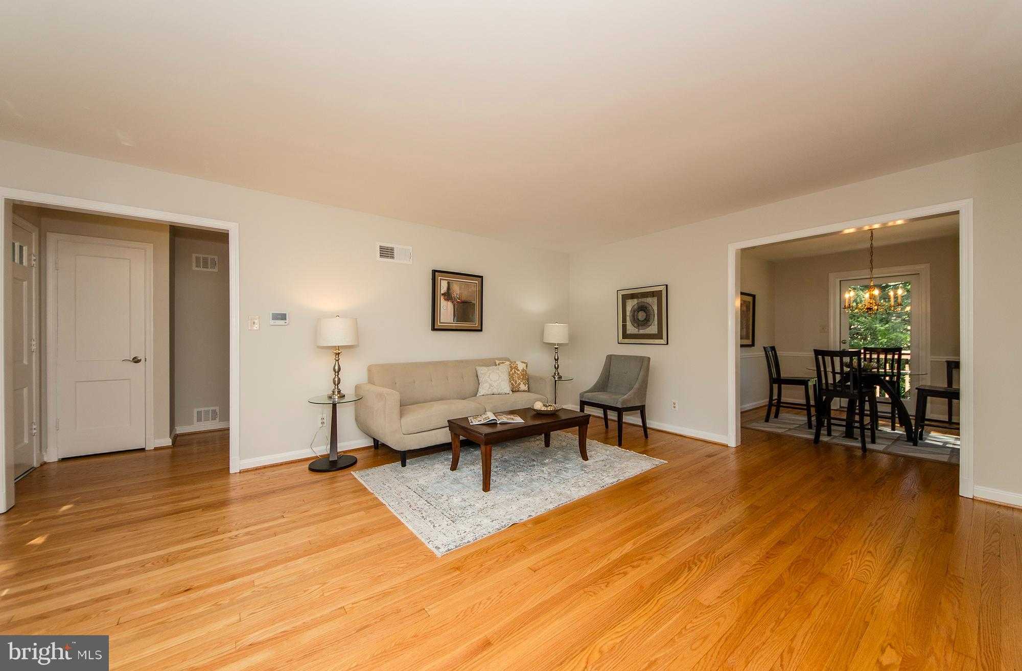 944 N Potomac St photo 6