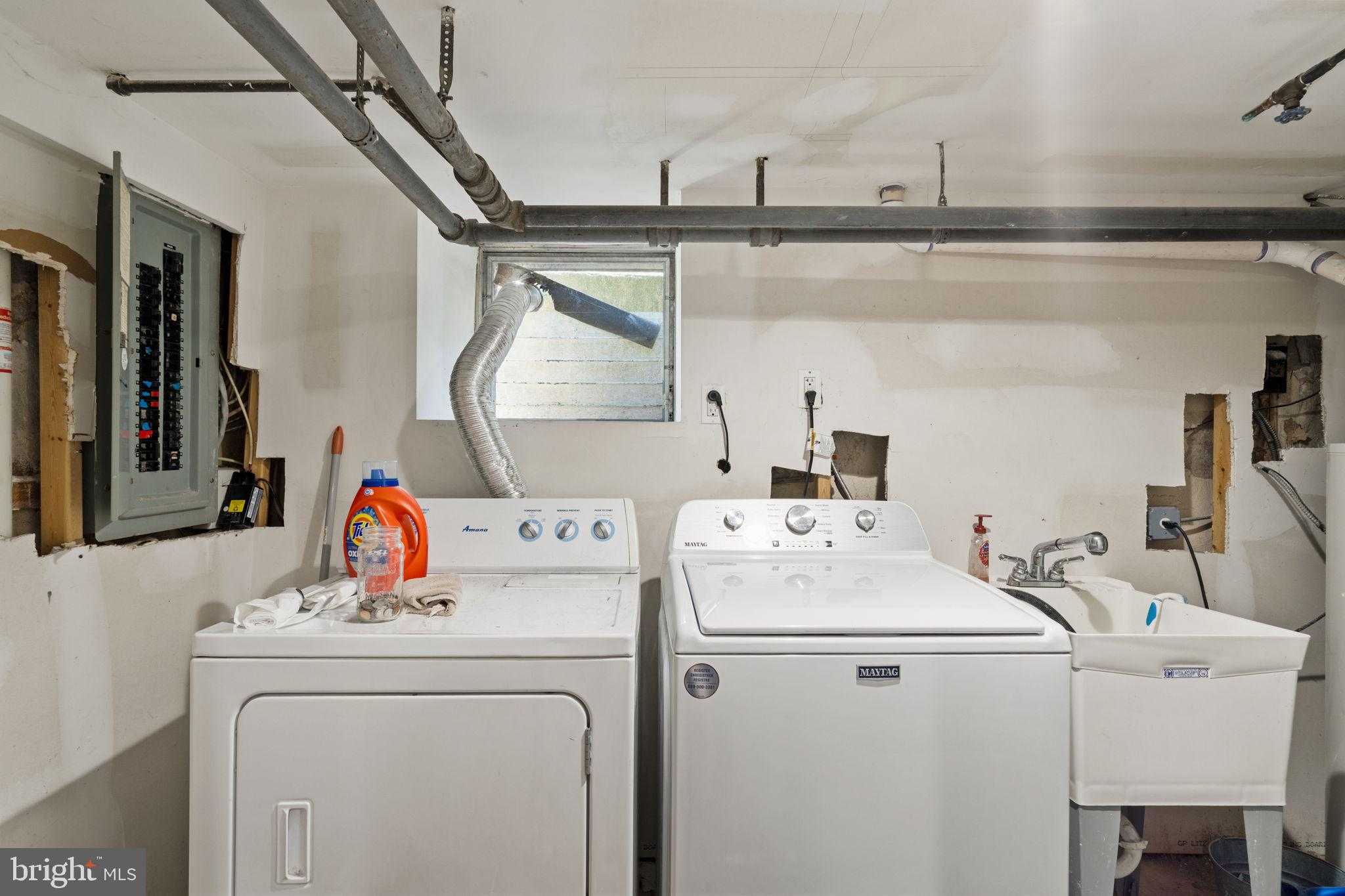 103 N Highland Ave photo 48