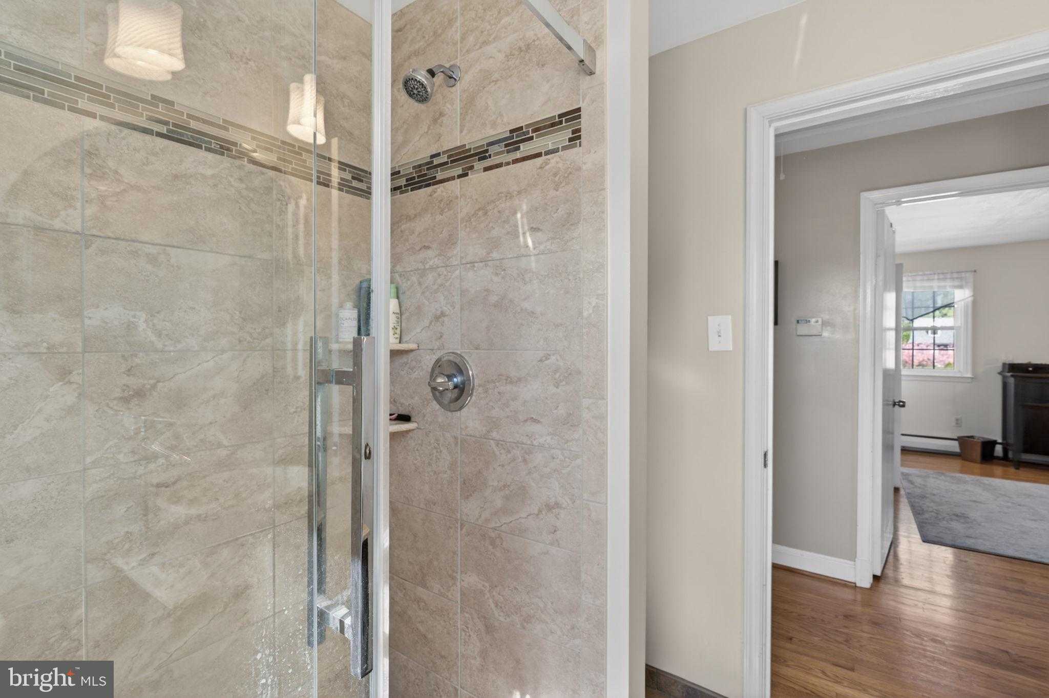 7000 Stoneleigh CT photo 62