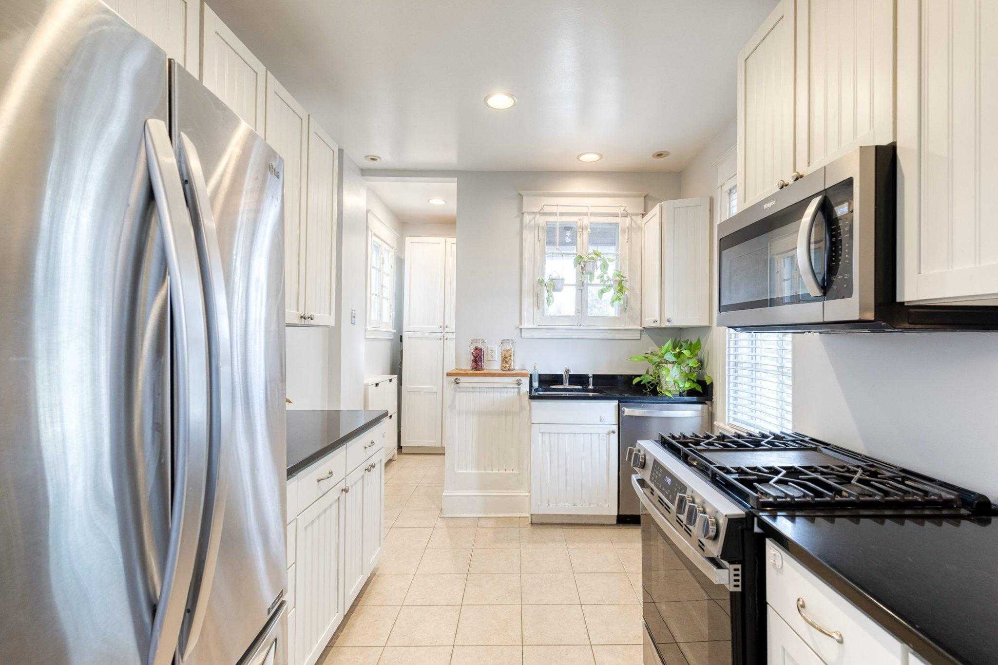 401 E Lake Ave photo 7