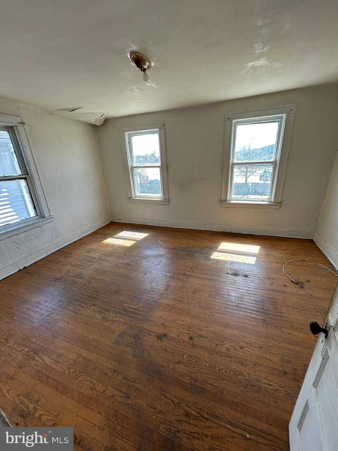 3206 Hayward Ave photo 7