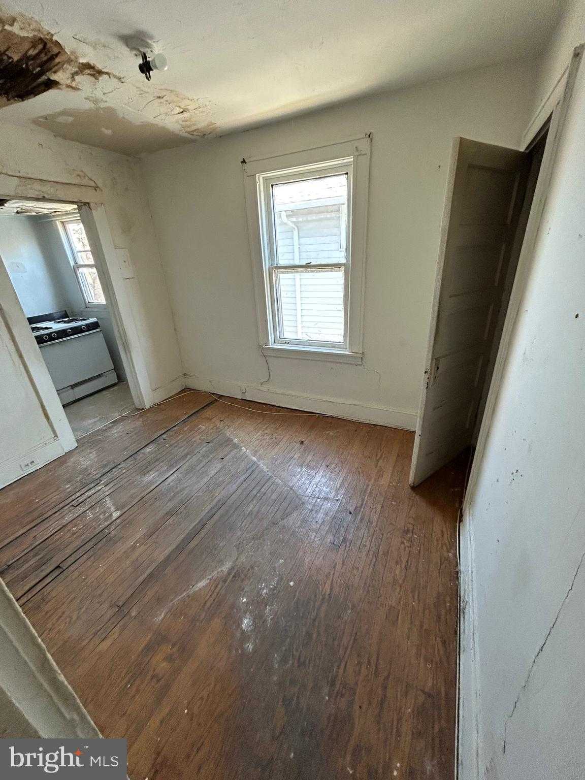 3206 Hayward Ave photo 9