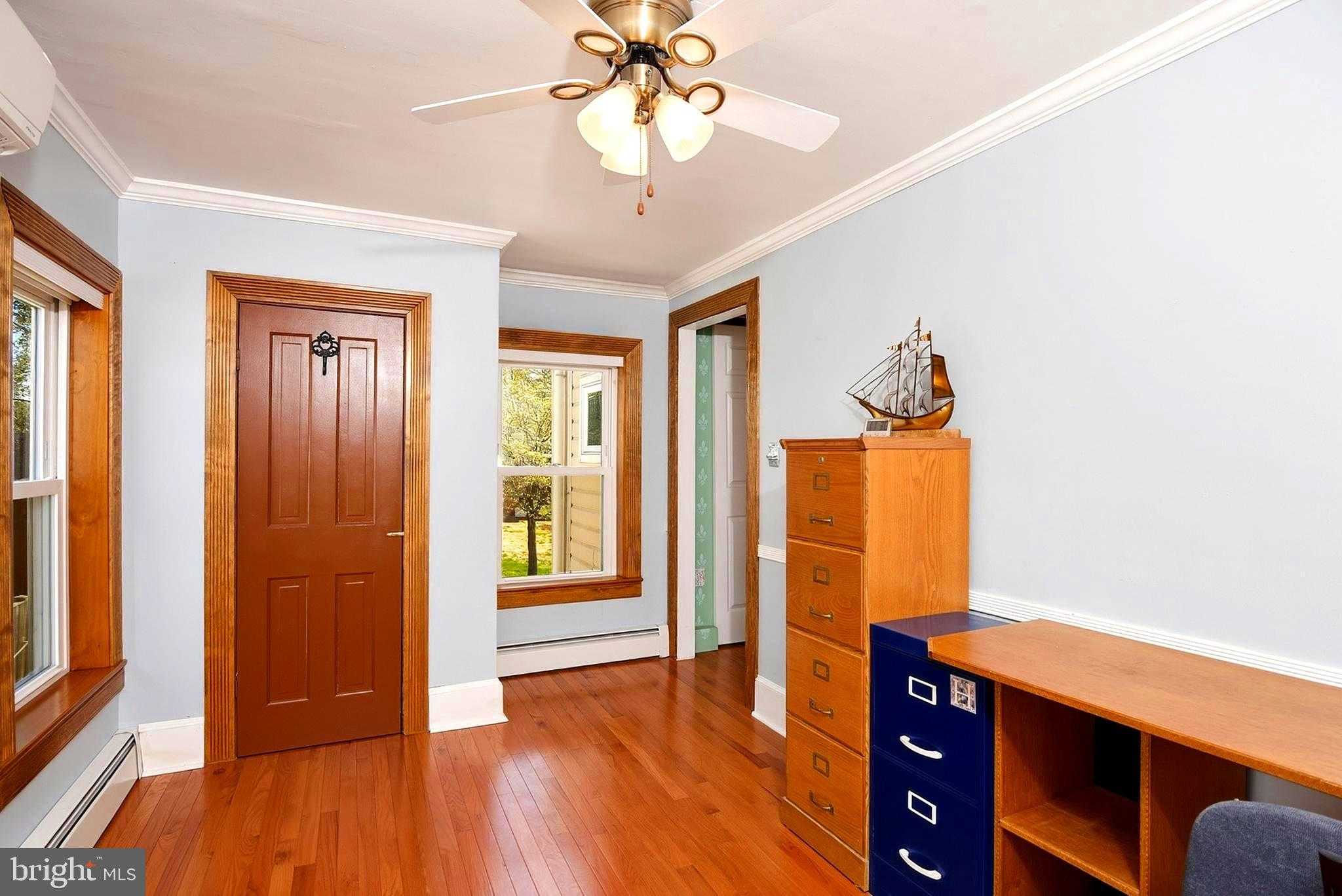 104 Main St photo 27