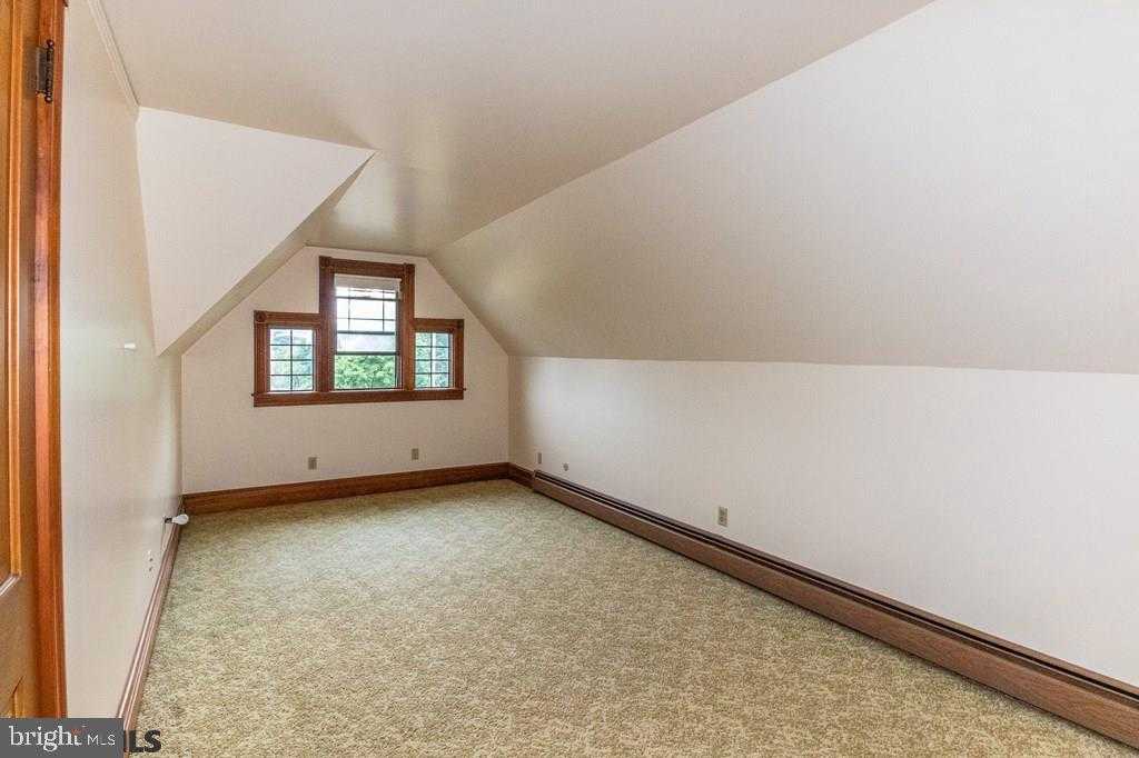 336 S Centre St photo 44