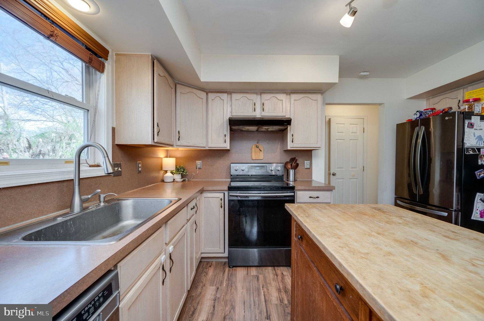 512 Canvasback CT photo 16