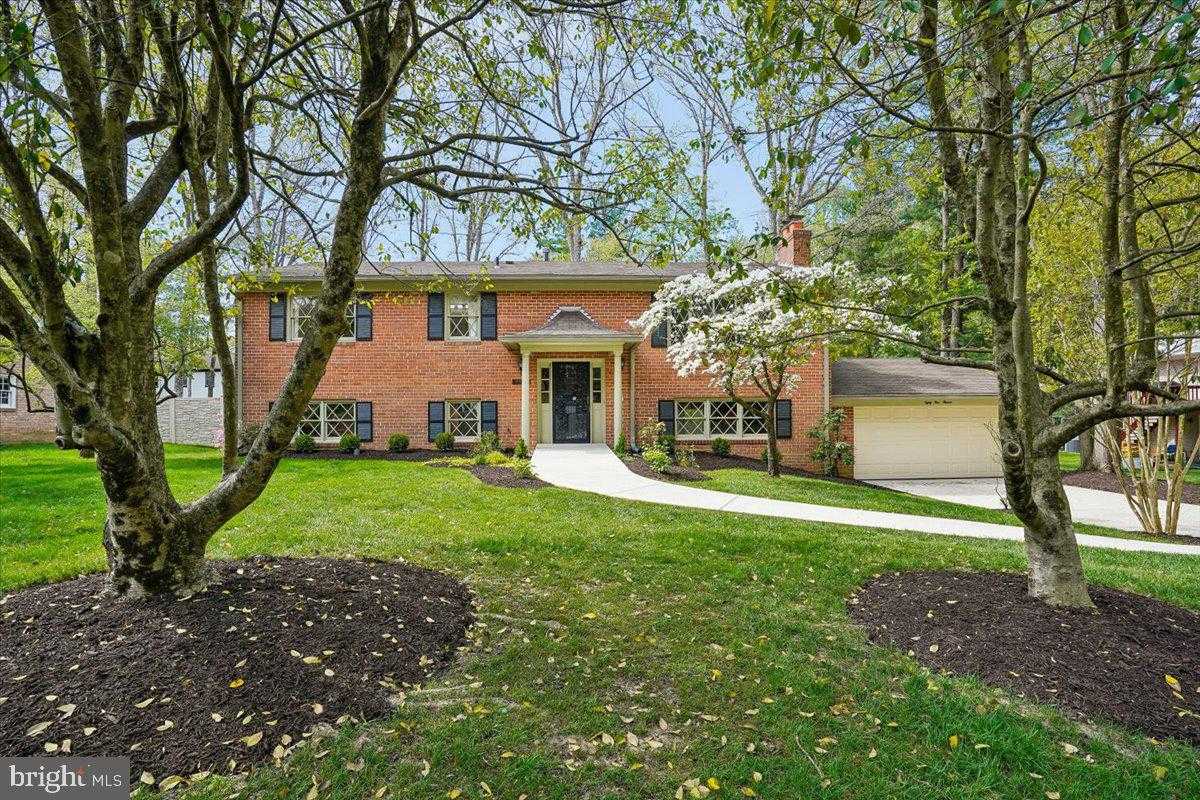 8913 Bluegate Dr photo 43