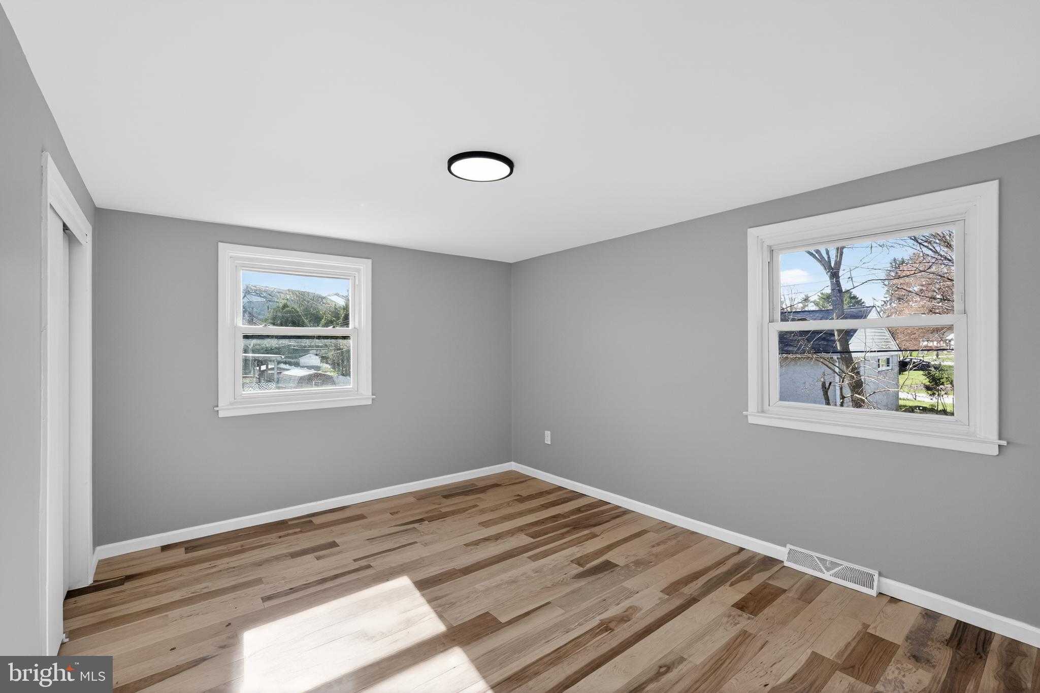 1206 W Chester Pike photo 19