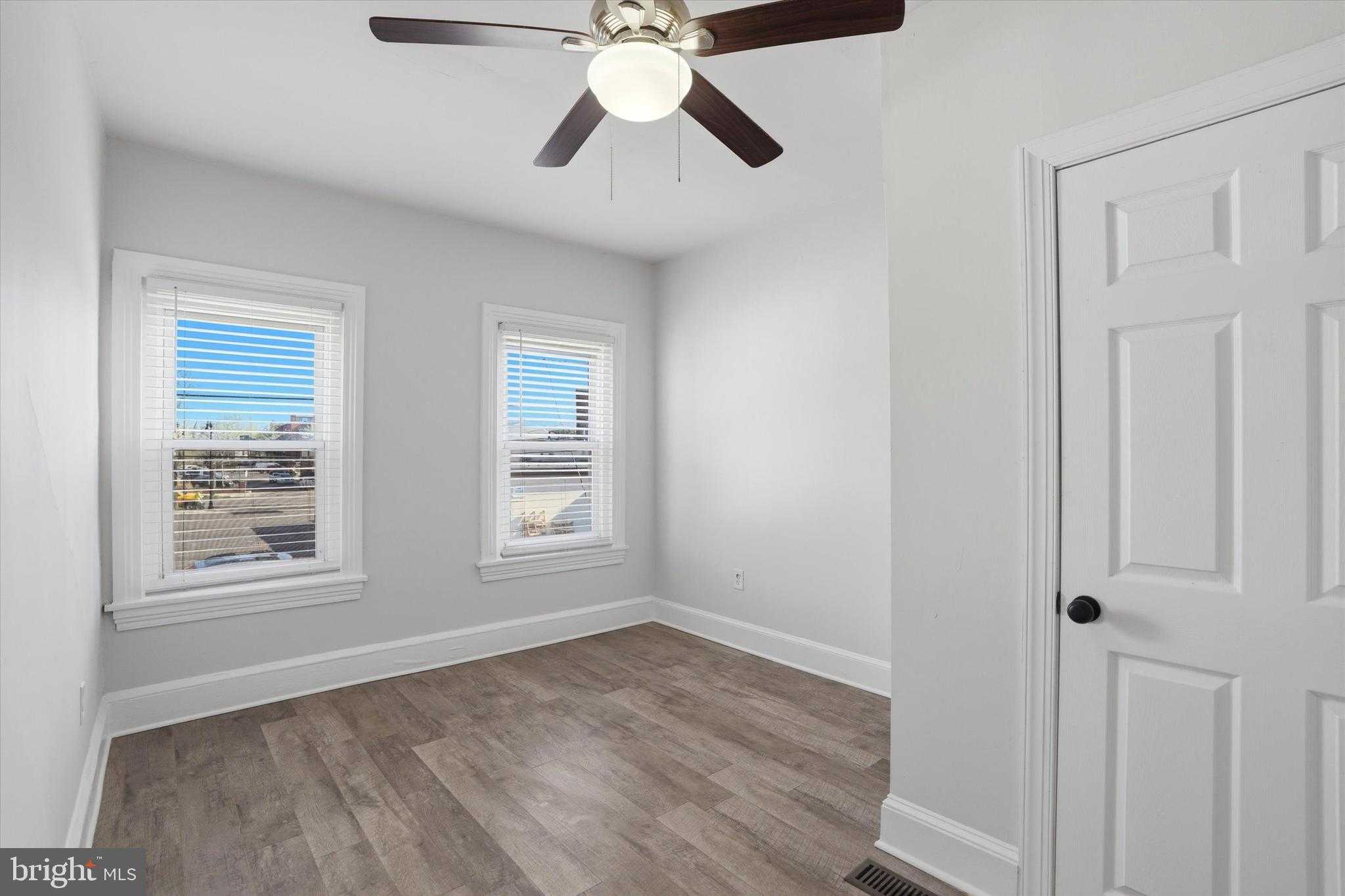 354 Apple St photo 11