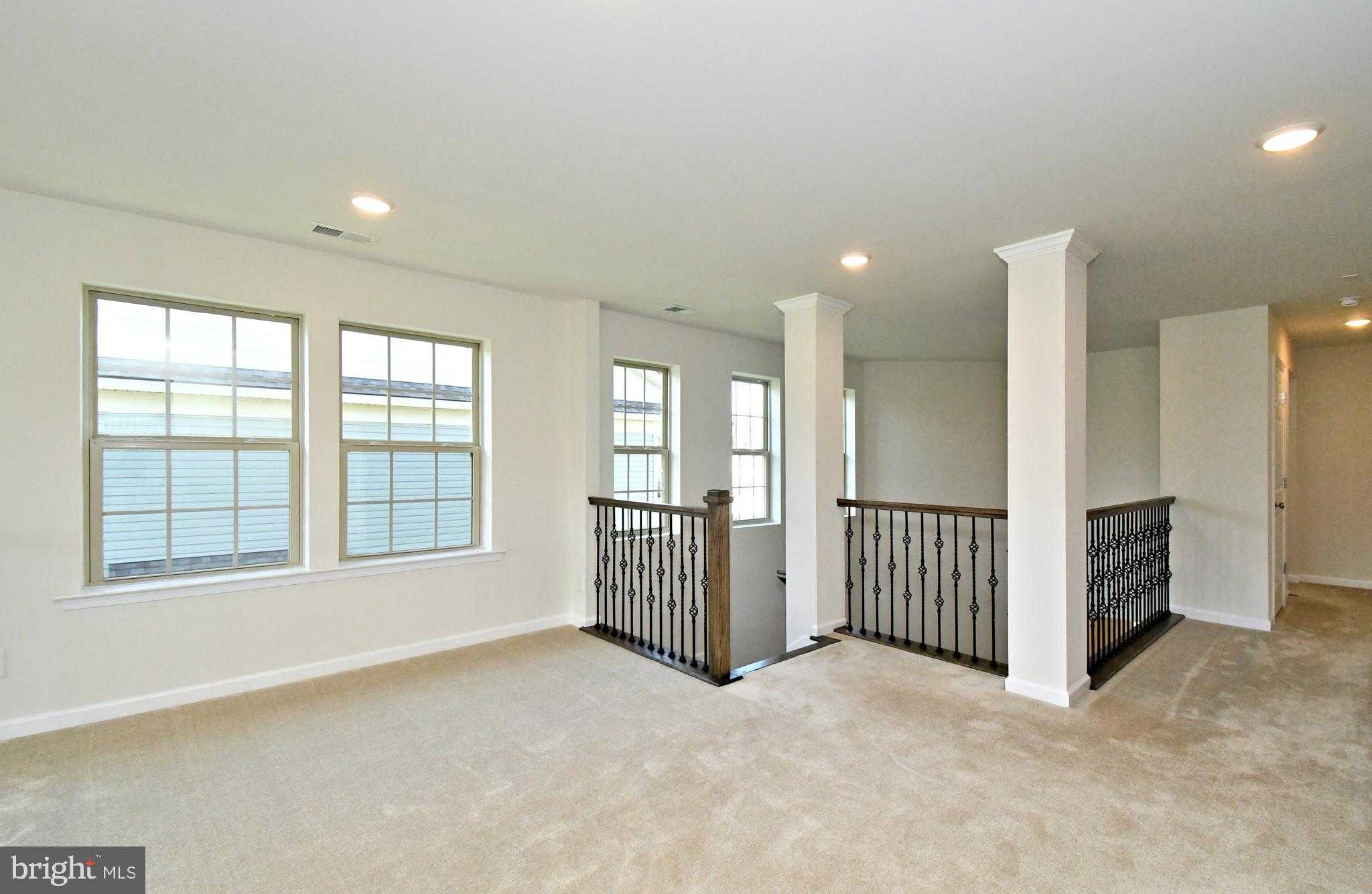 442 Sanctuary CT photo 28