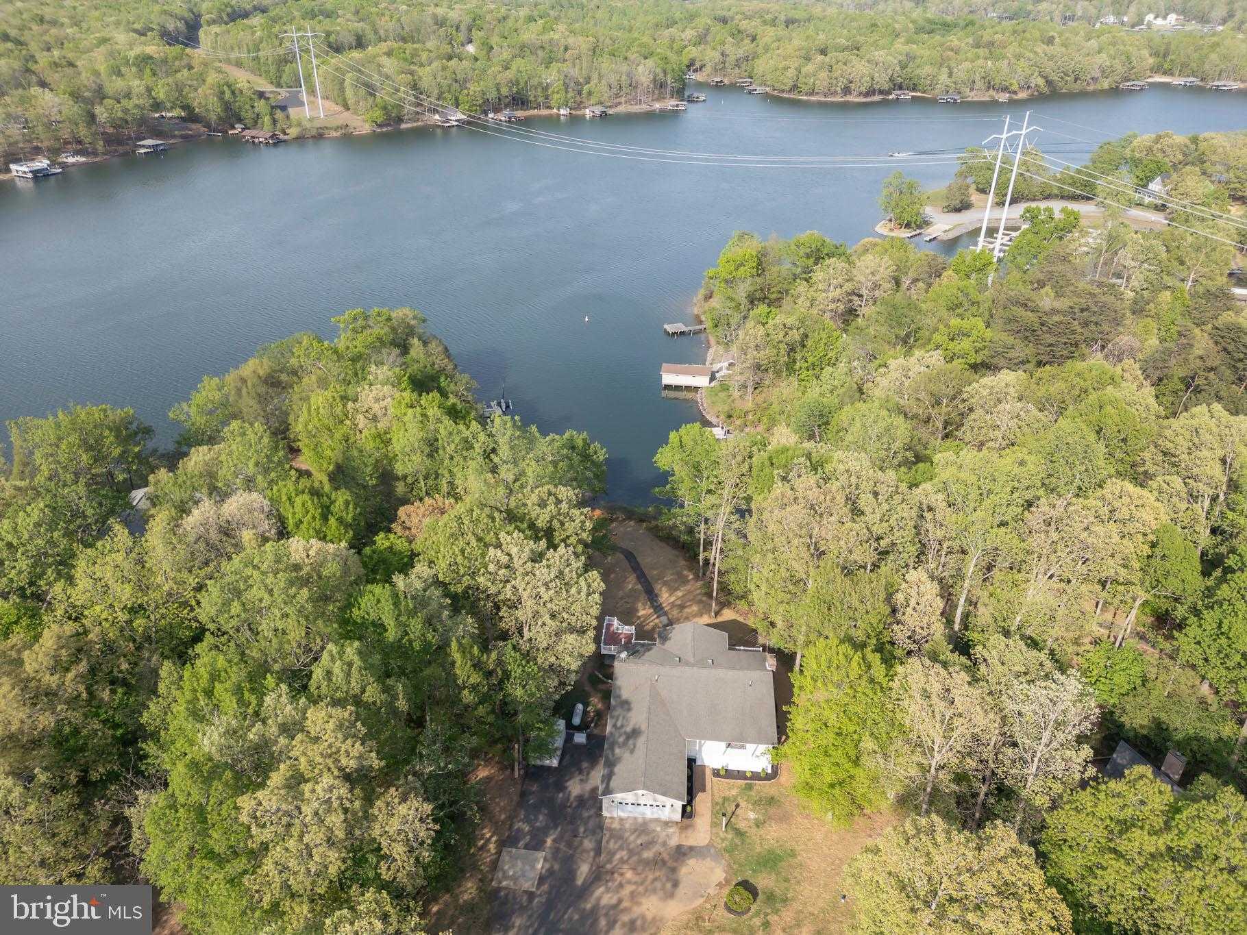 172 Hemlock Frst photo 13