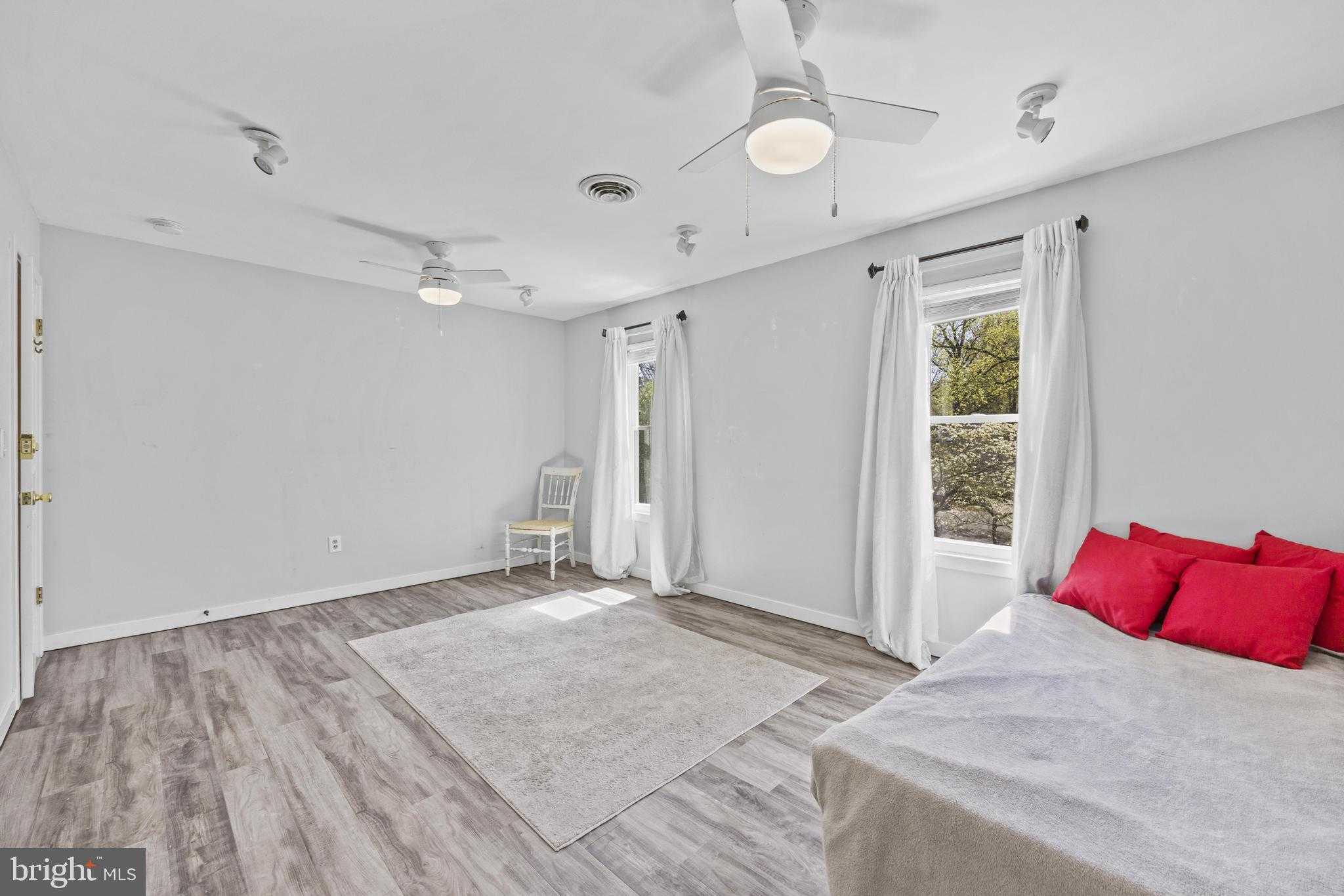 1561 Ritchie Ln photo 30