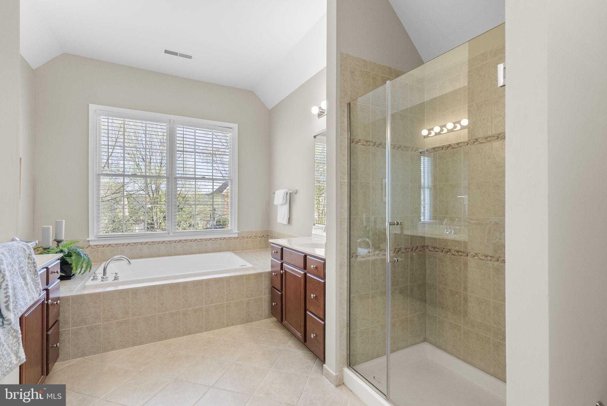 14128 Bear Creek Dr photo 32