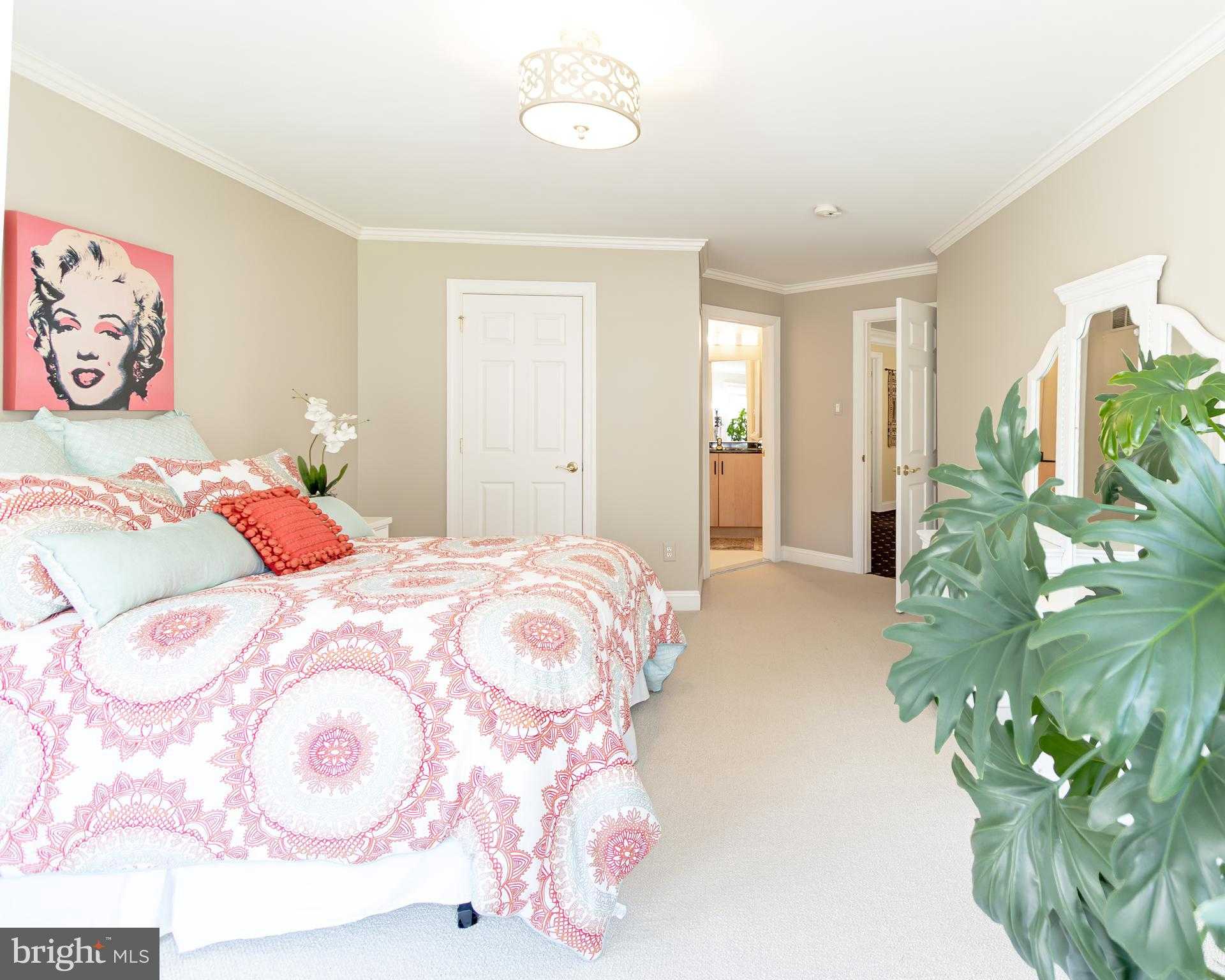 1321 Meadowbrook CT photo 40