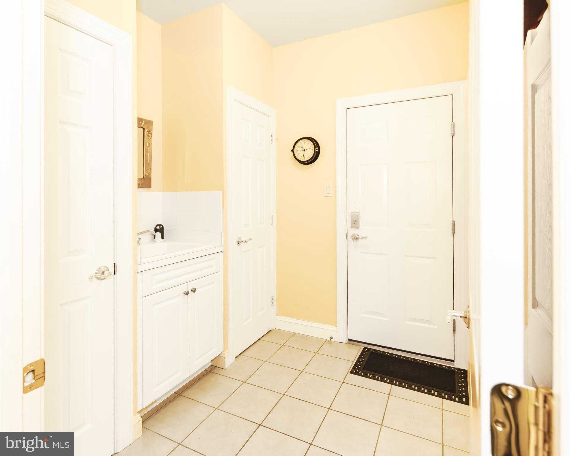 1321 Meadowbrook CT photo 58