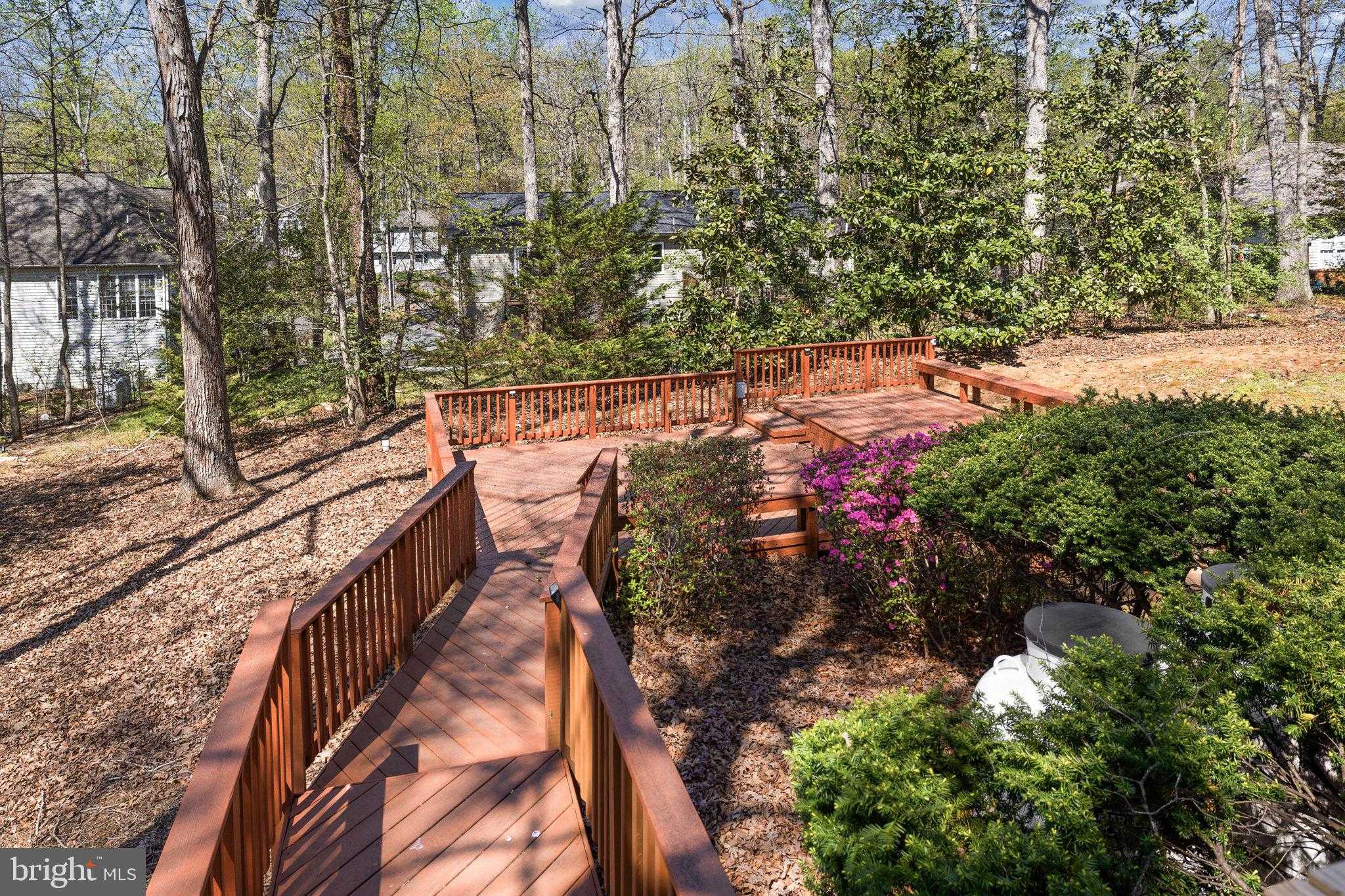 111 Chesterfield CT photo 7