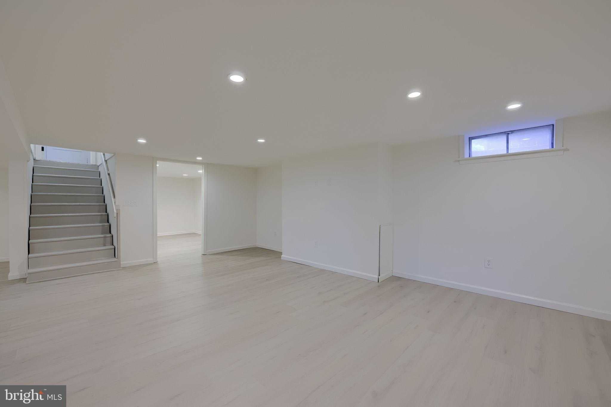 290 Church St photo 20