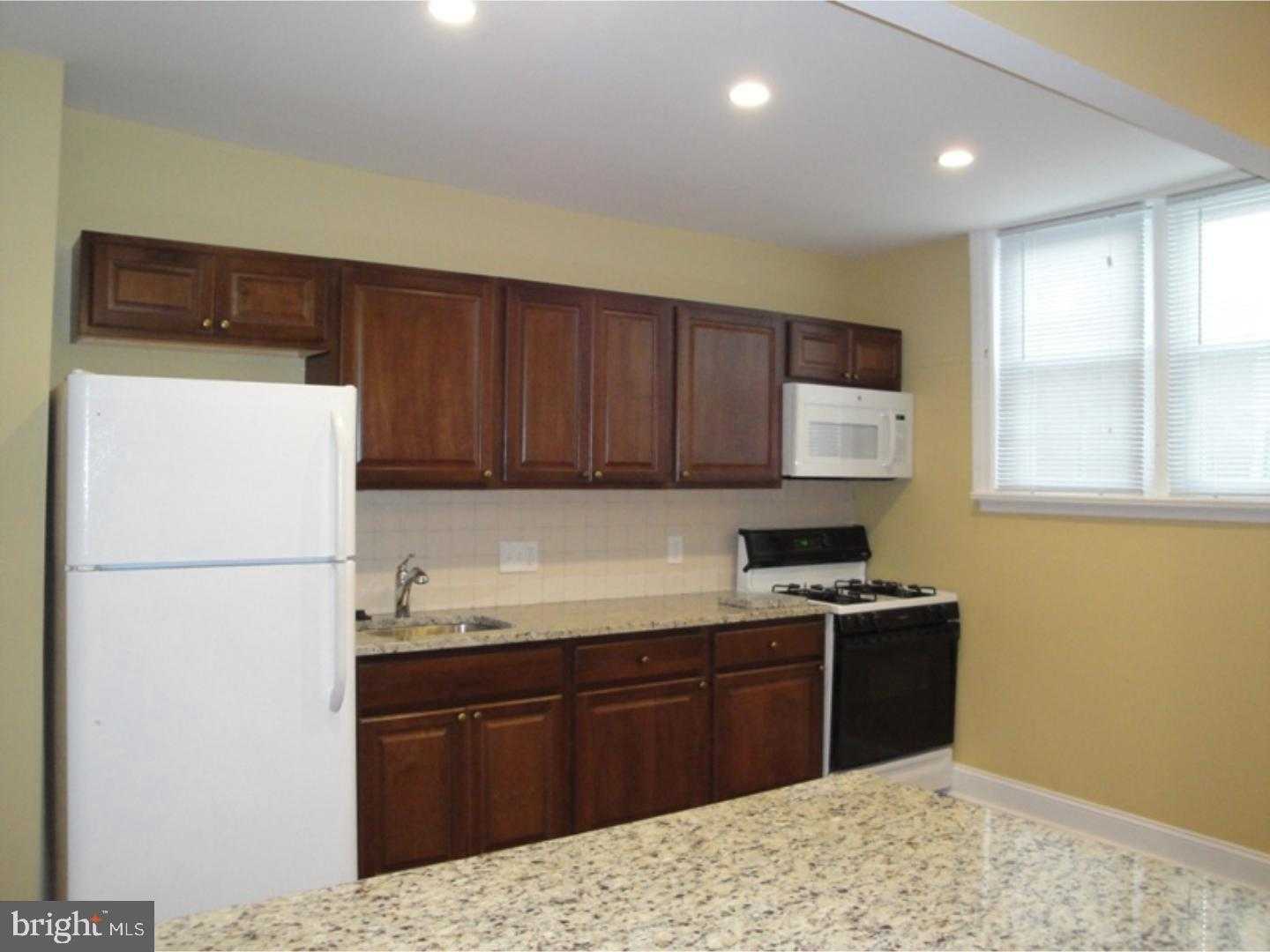 2662 Orthodox St photo 6