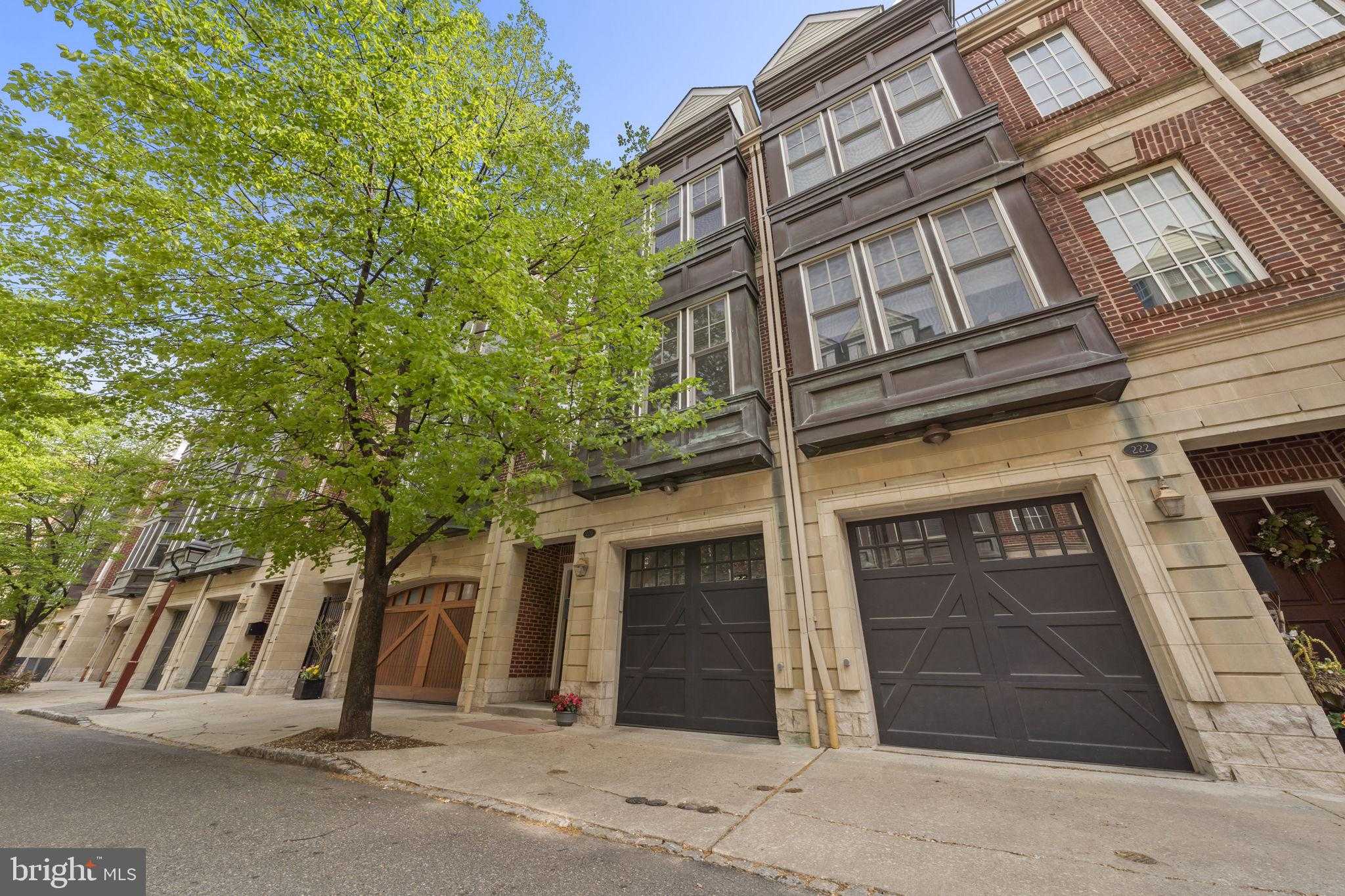 220 Gaskill St photo 4