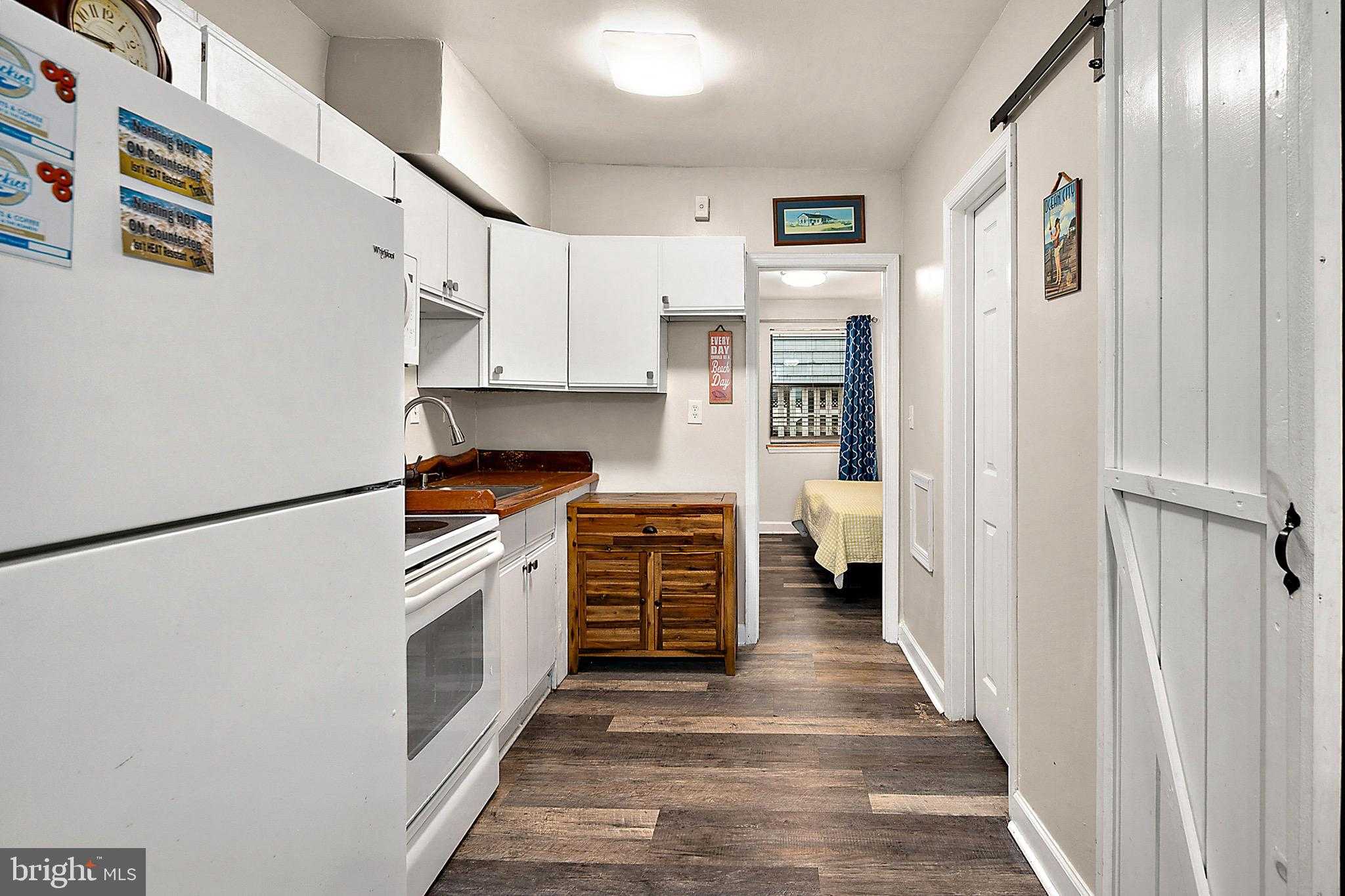 106 Talbot St Unit 102 photo 4