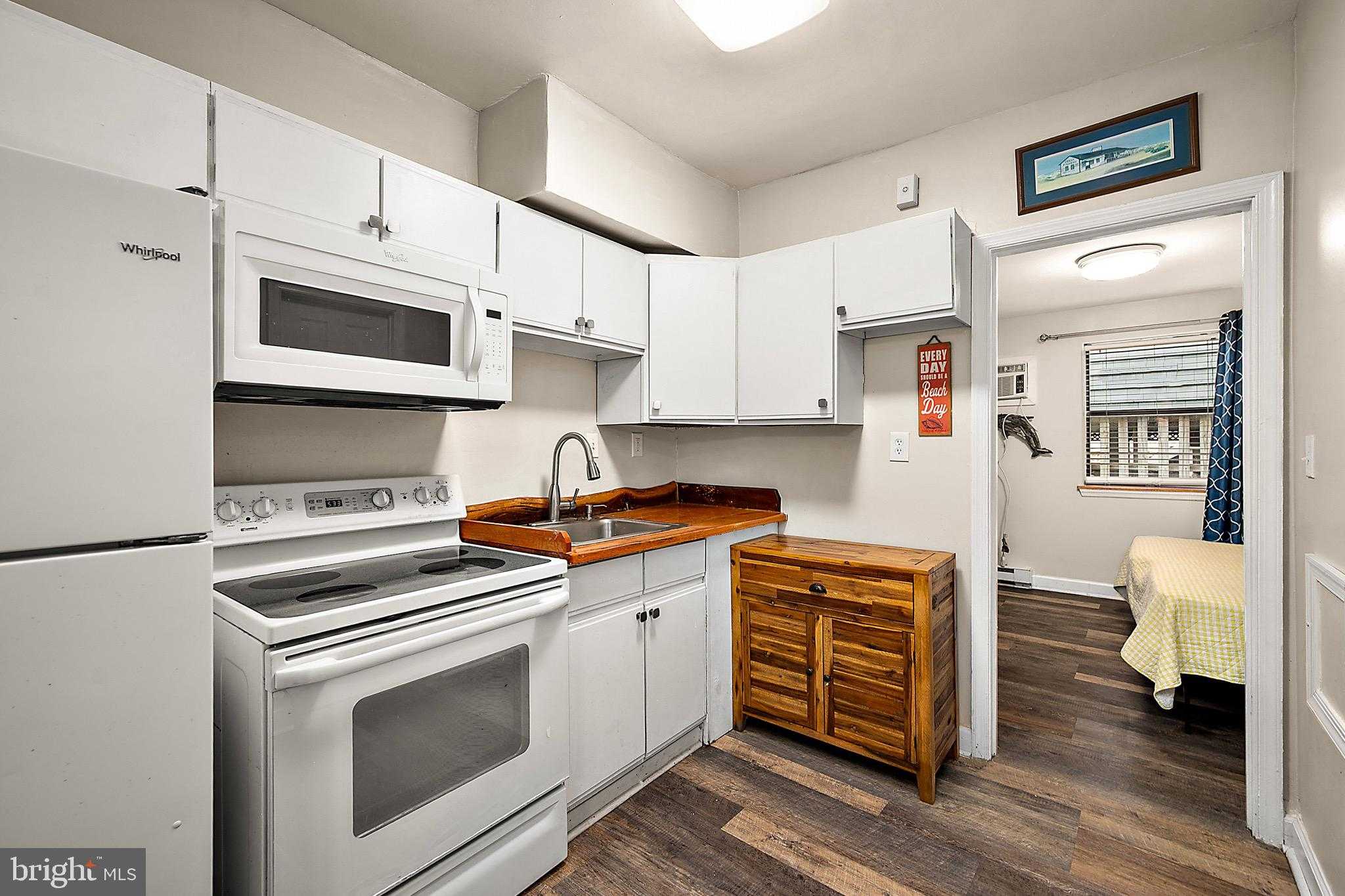 106 Talbot St Unit 102 photo 7