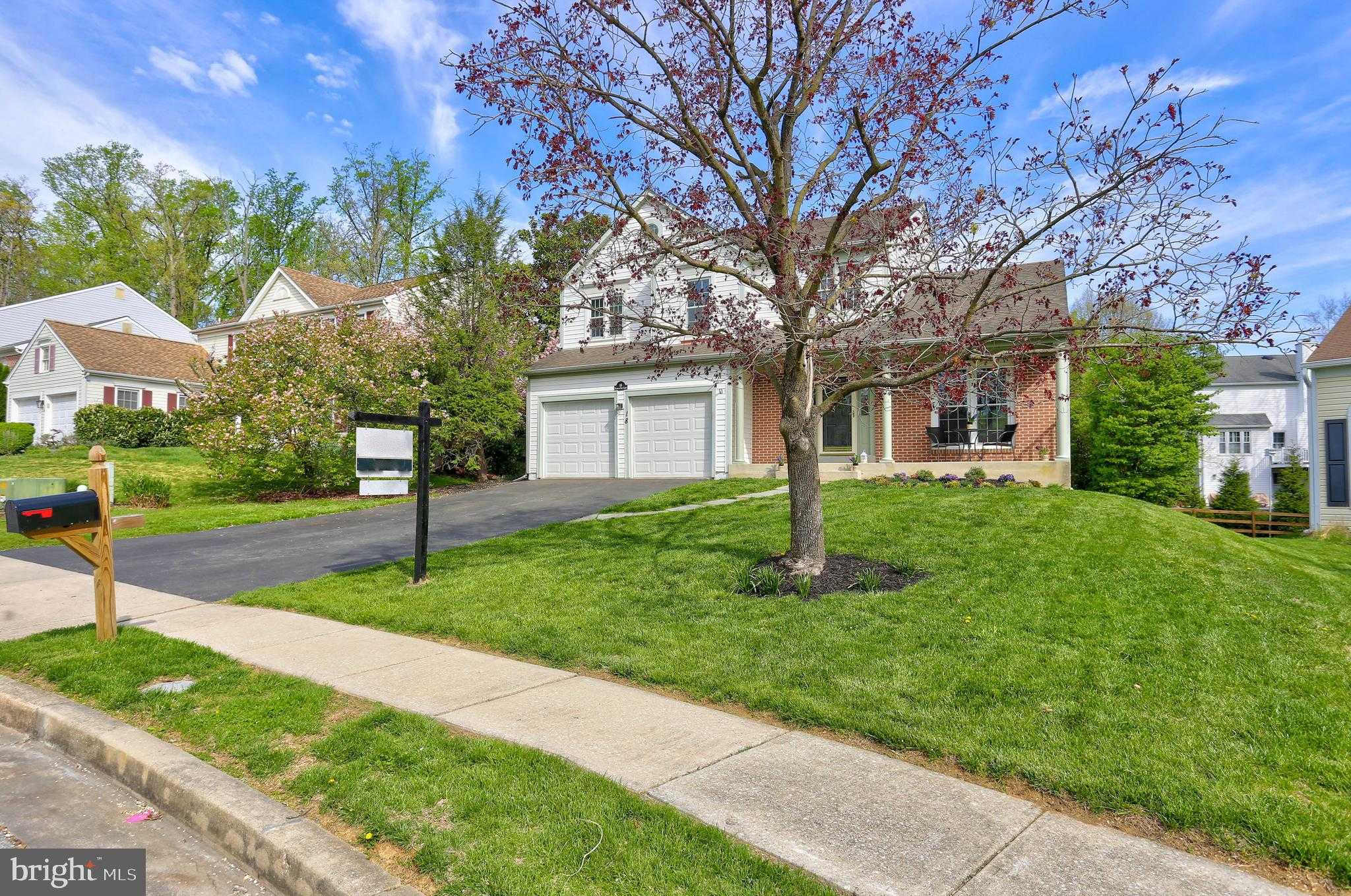 18 Franklin Tree CT photo 2