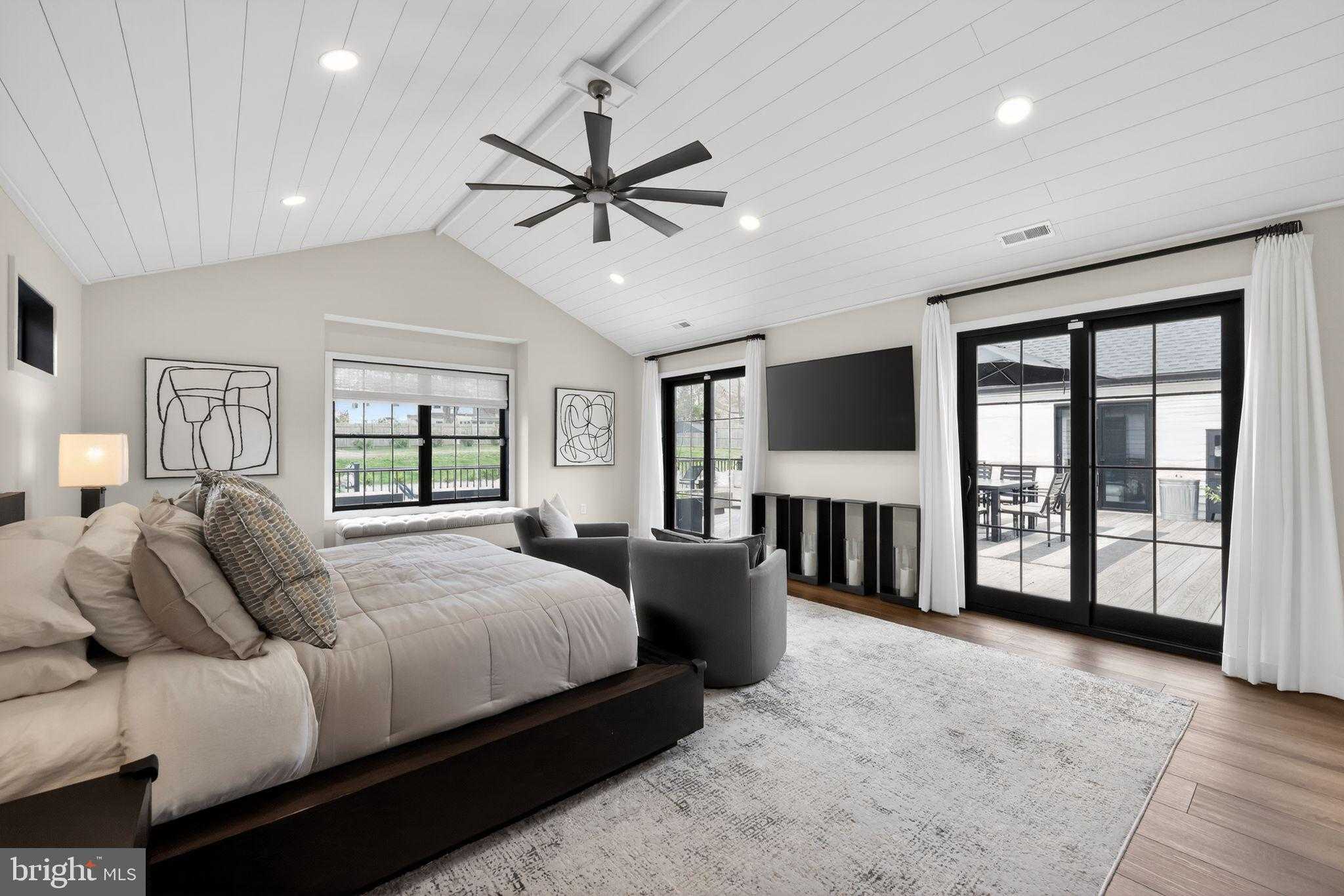 694 Countess Dr photo 37