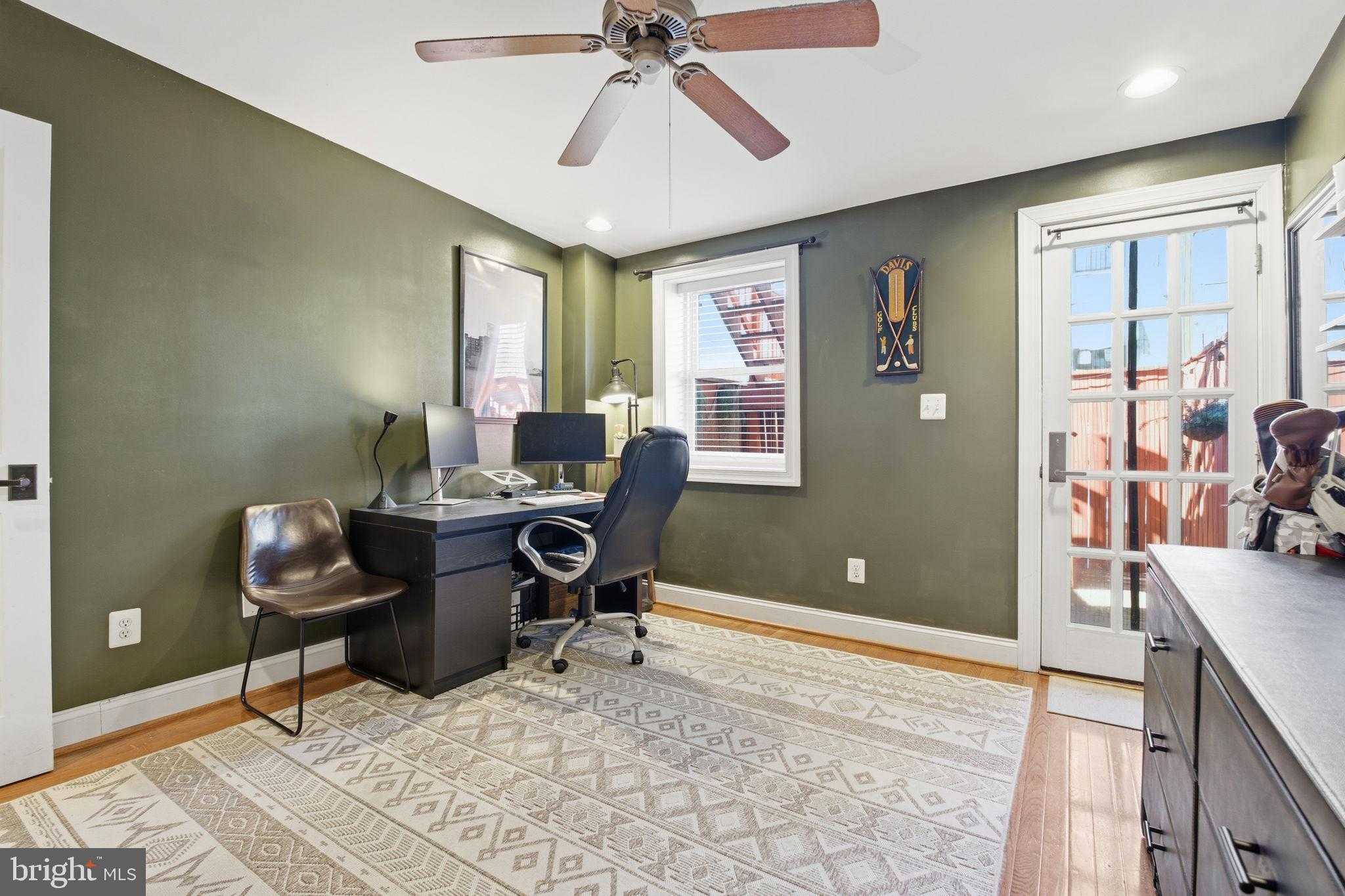 3312 Fleet St photo 16