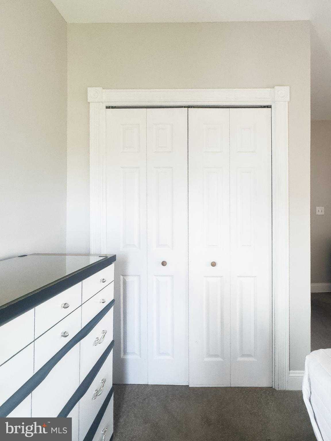 1 W Wilson Blvd photo 21