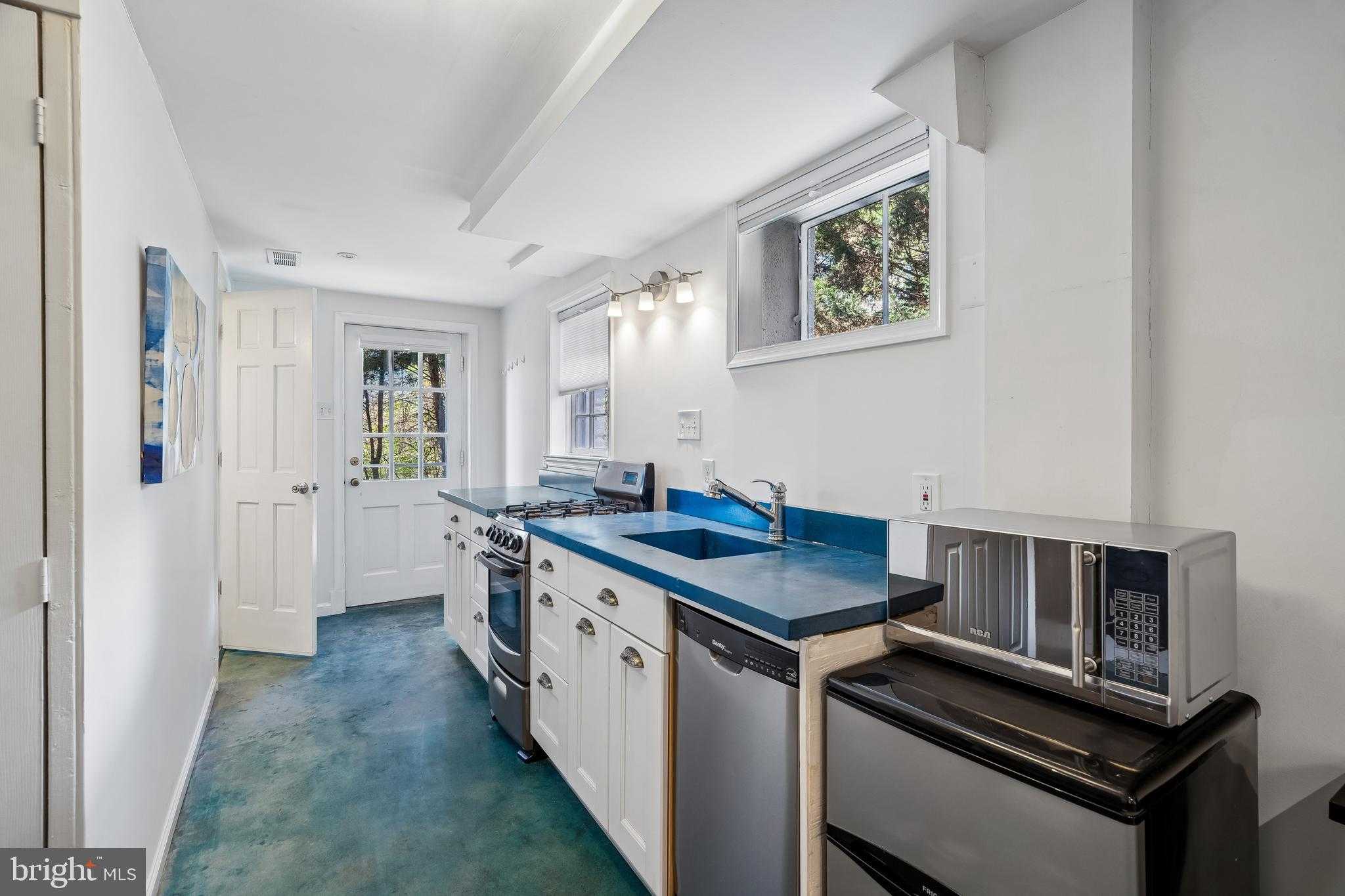 6500 Brookes Hill CT photo 42