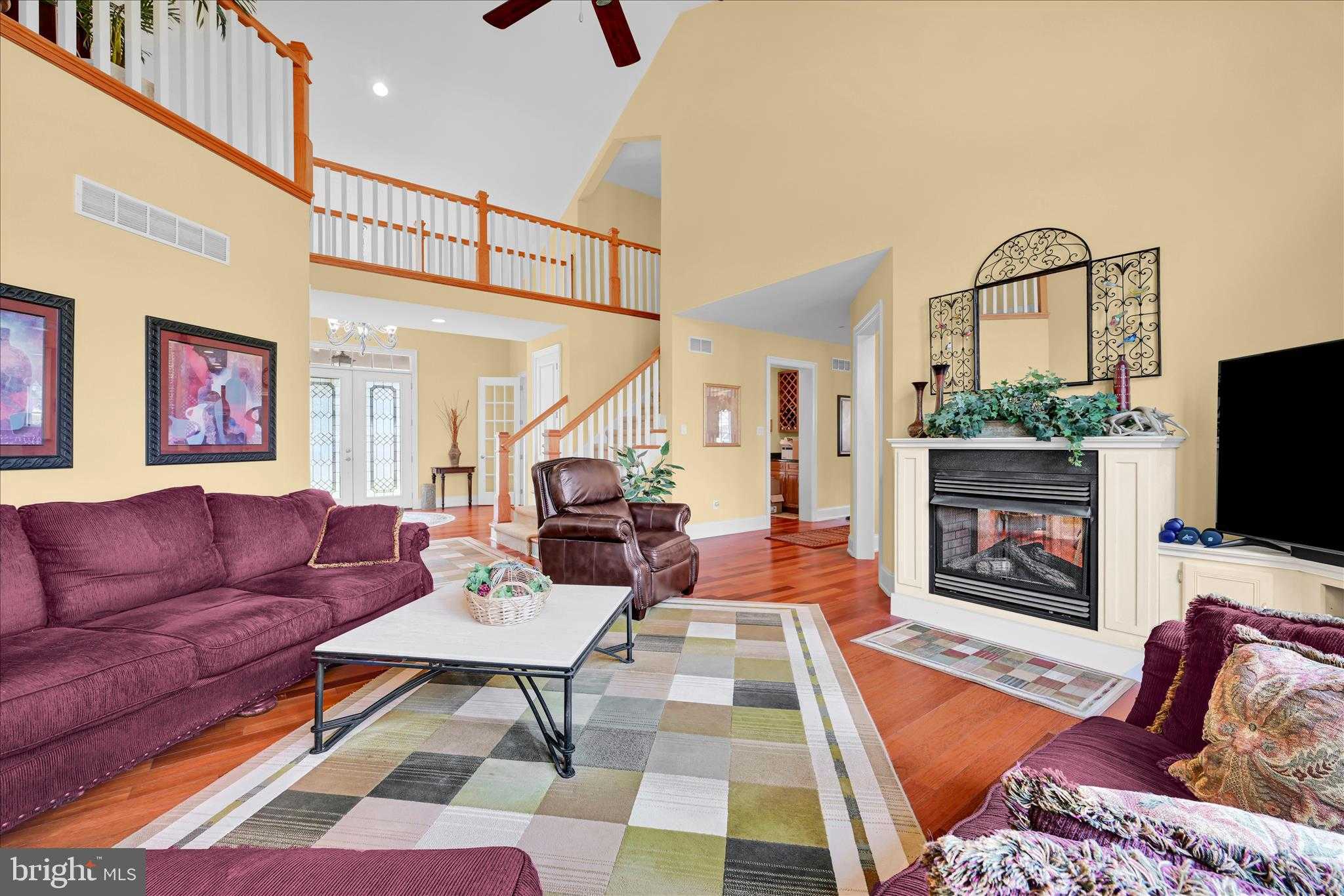 378 S Warner Rd photo 22