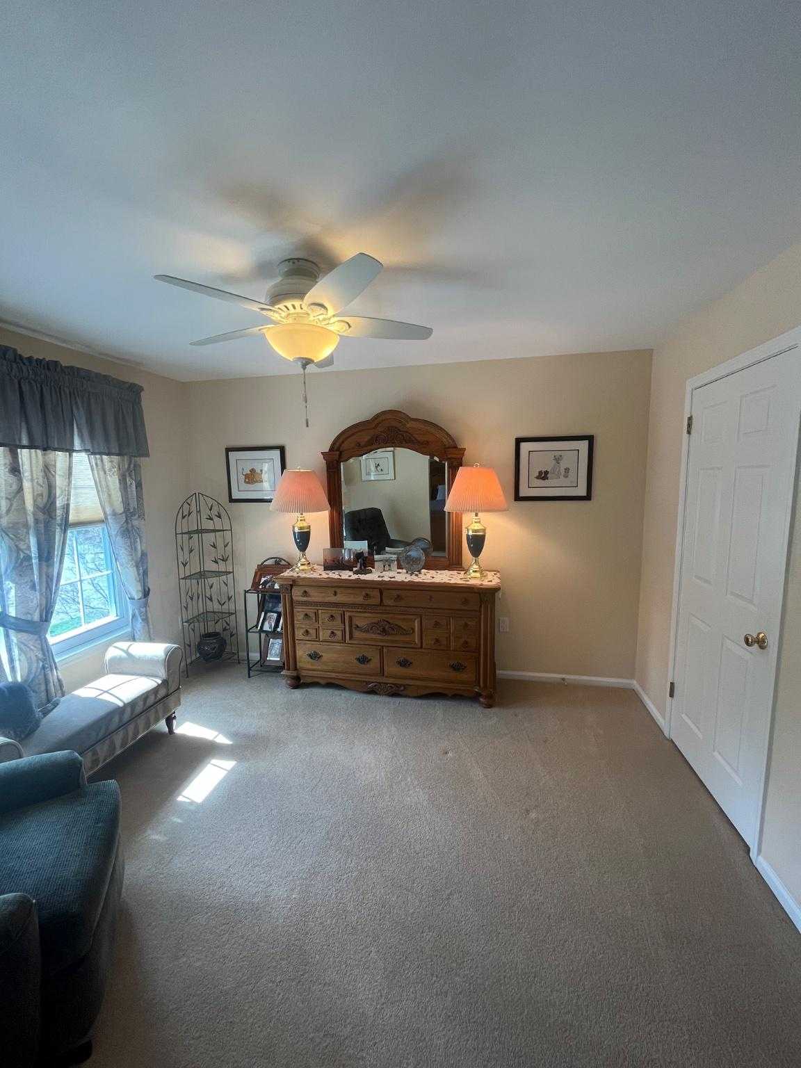 304 Julian Dr E photo 16