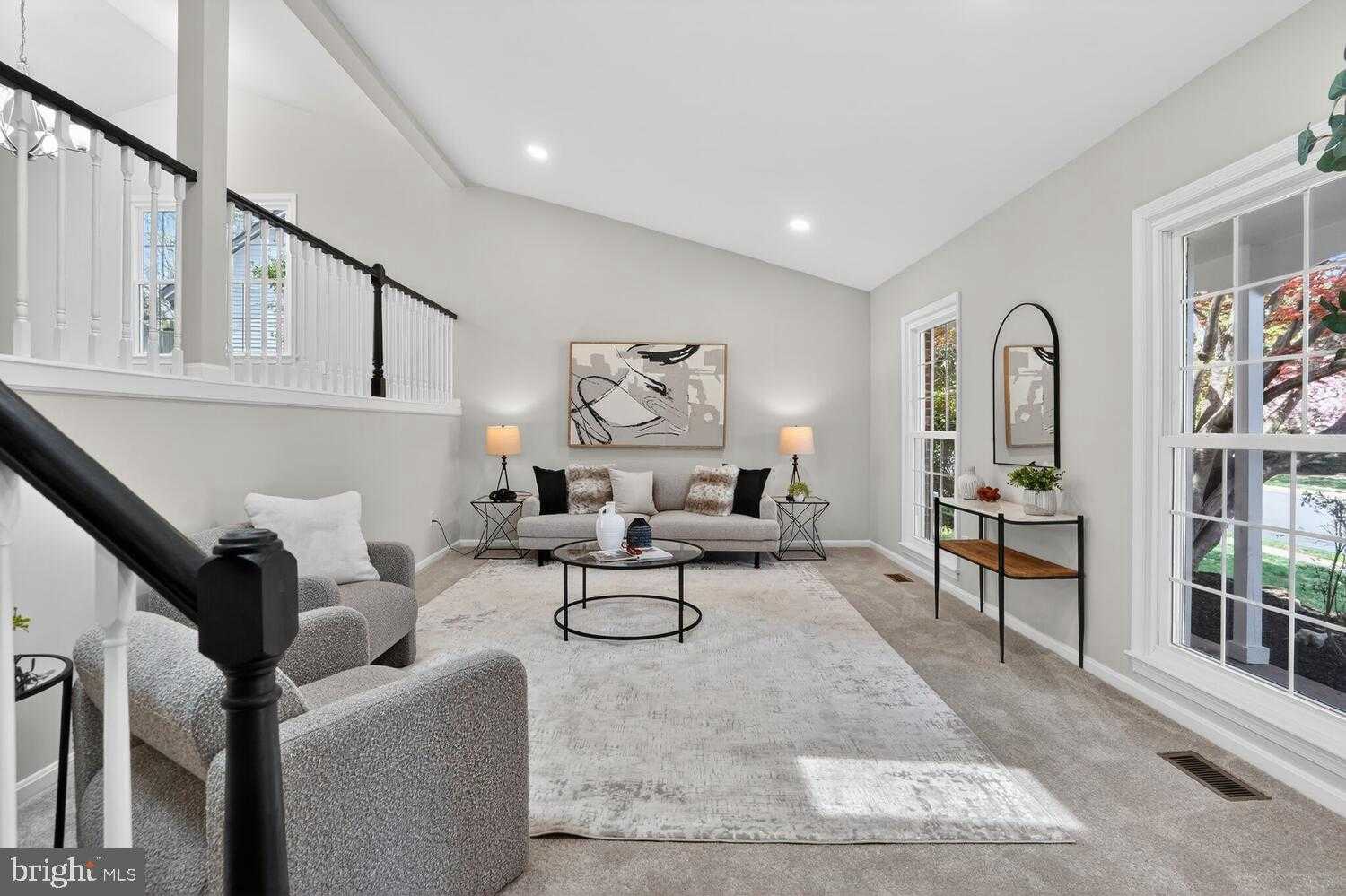 9217 Dorothy Ln photo 3