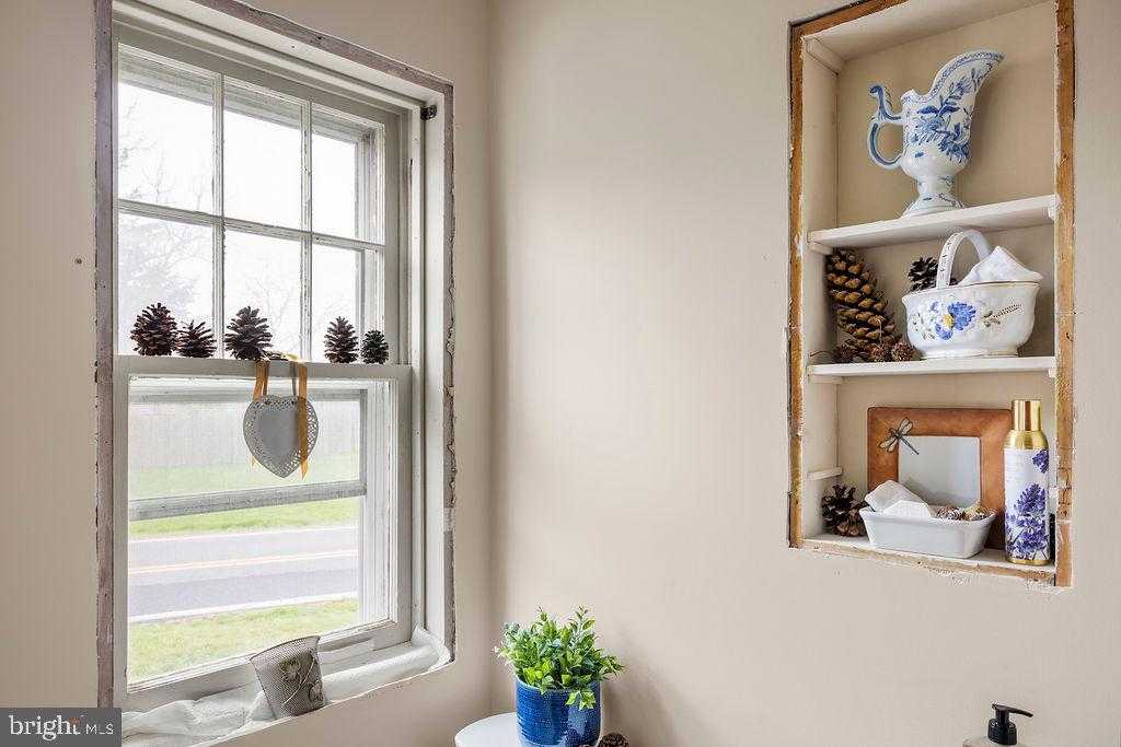 2085 Harney Rd photo 18