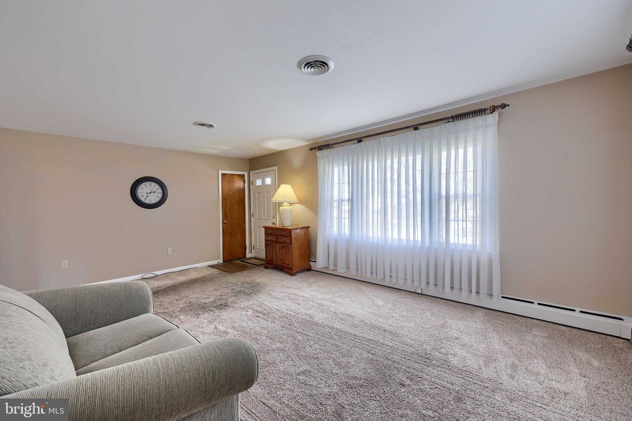 705 S 2nd Ave photo 7