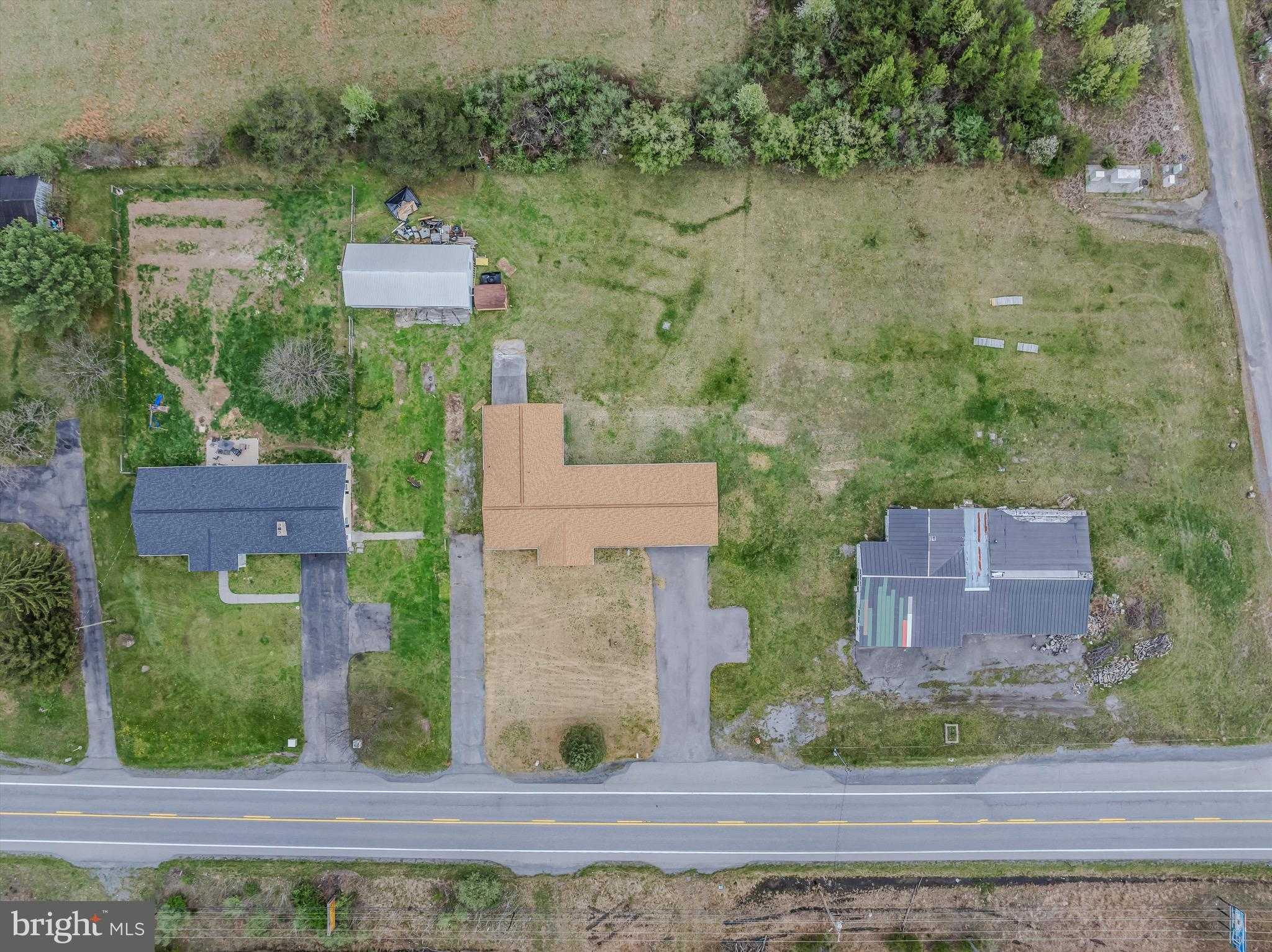 11223 Valley Rd photo 6