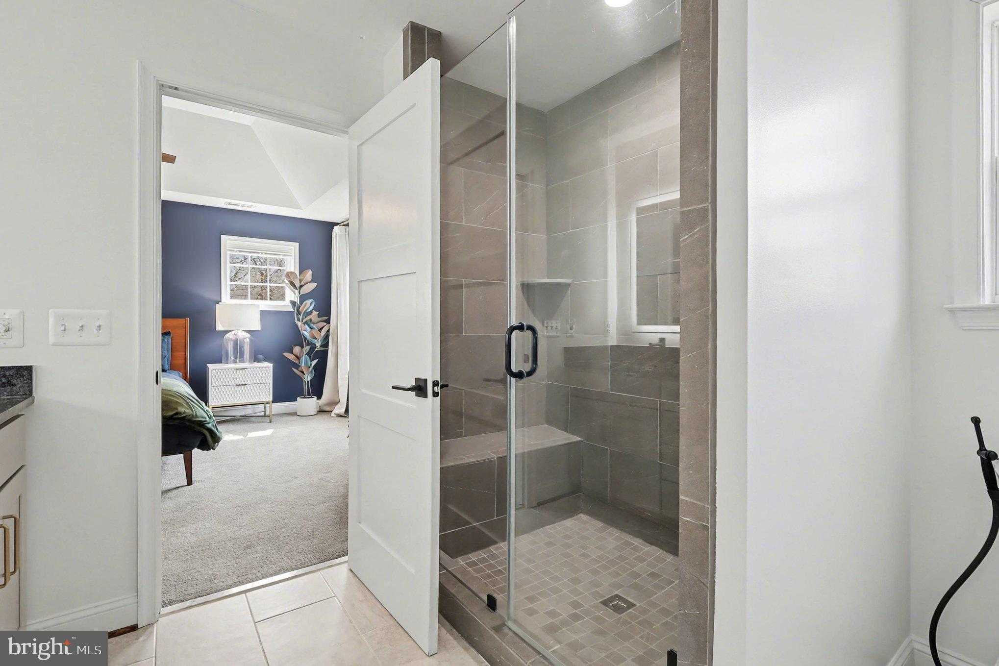 16004 Hopewell CT photo 20