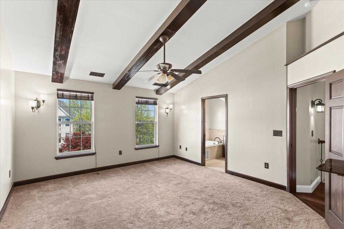 3001 Frankfurt CT photo 24