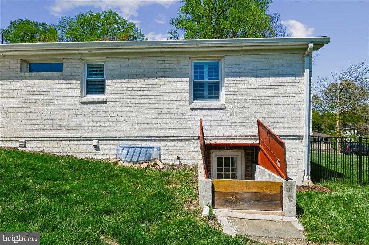 10121 Colonial Dr photo 30