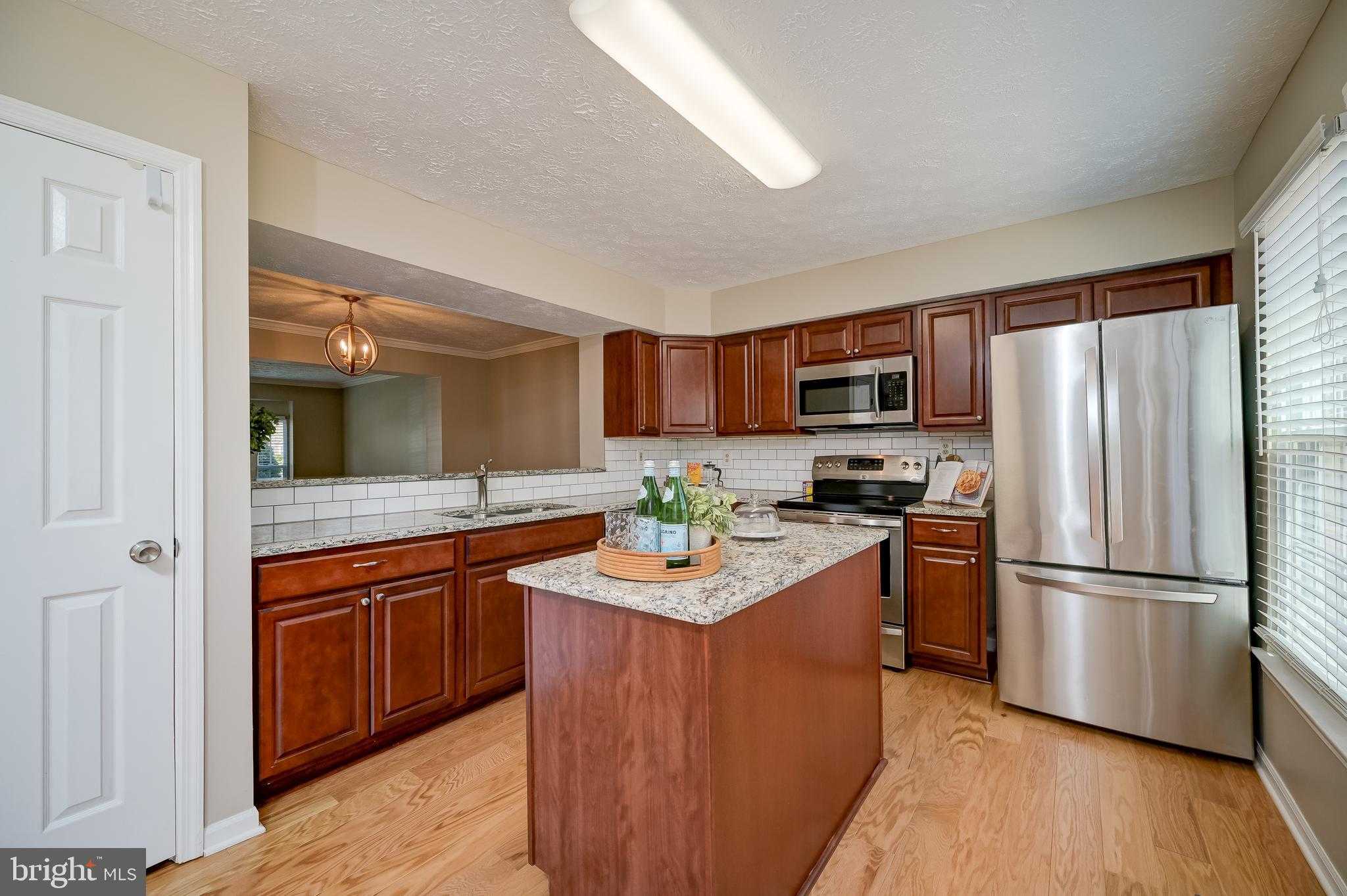 4527 Kingscup CT photo 10