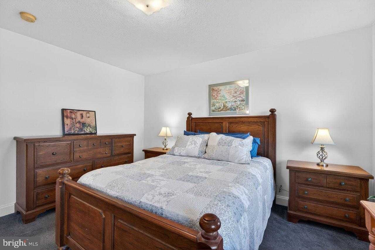 298 Emerald Dr photo 27