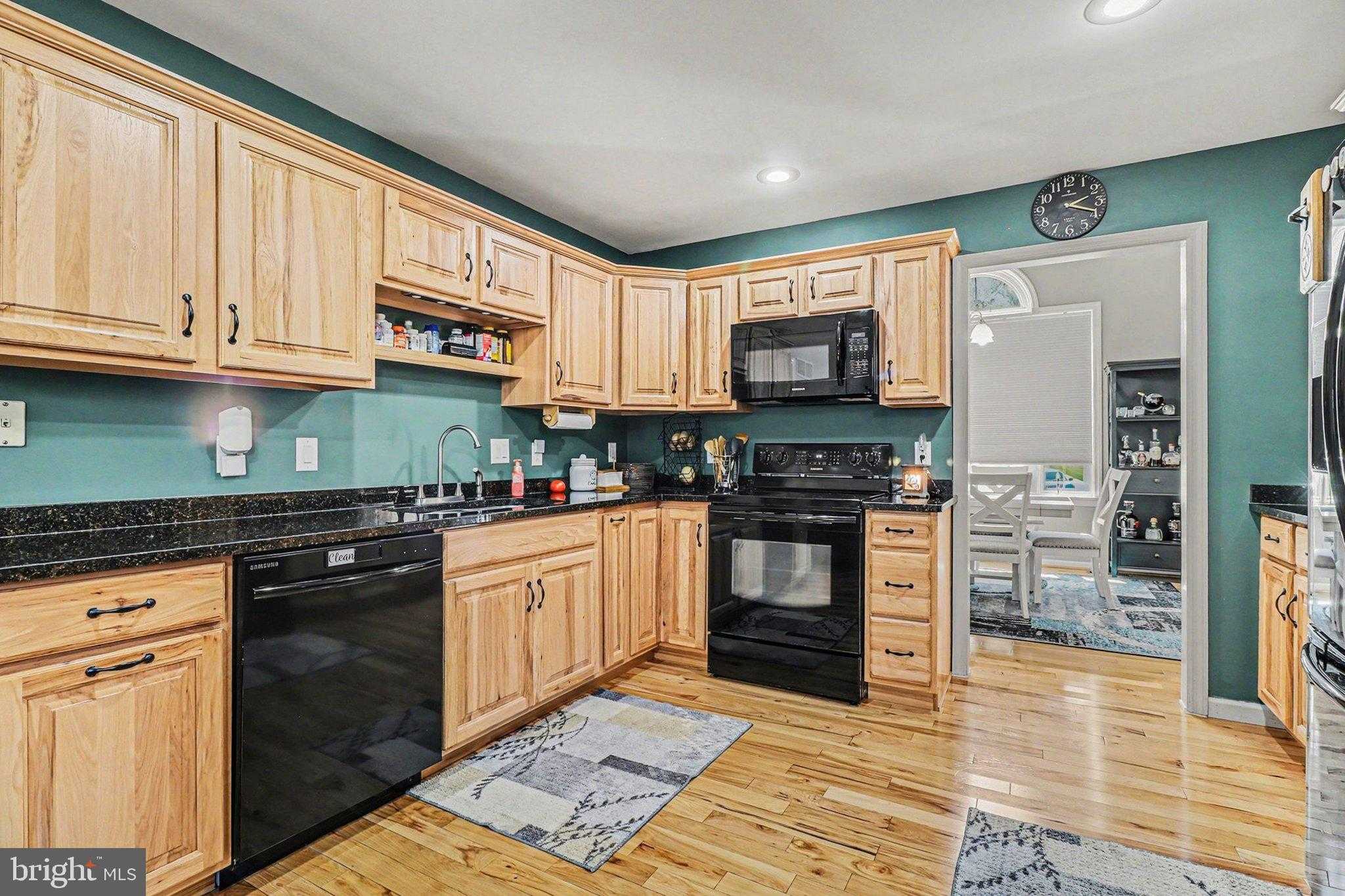 257 Park Ave photo 10